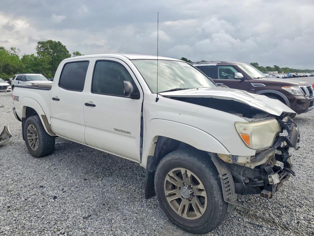 2015 Toyota Tacoma Double Cab Prerunner White vin: 5TFJU4GN2FX087935