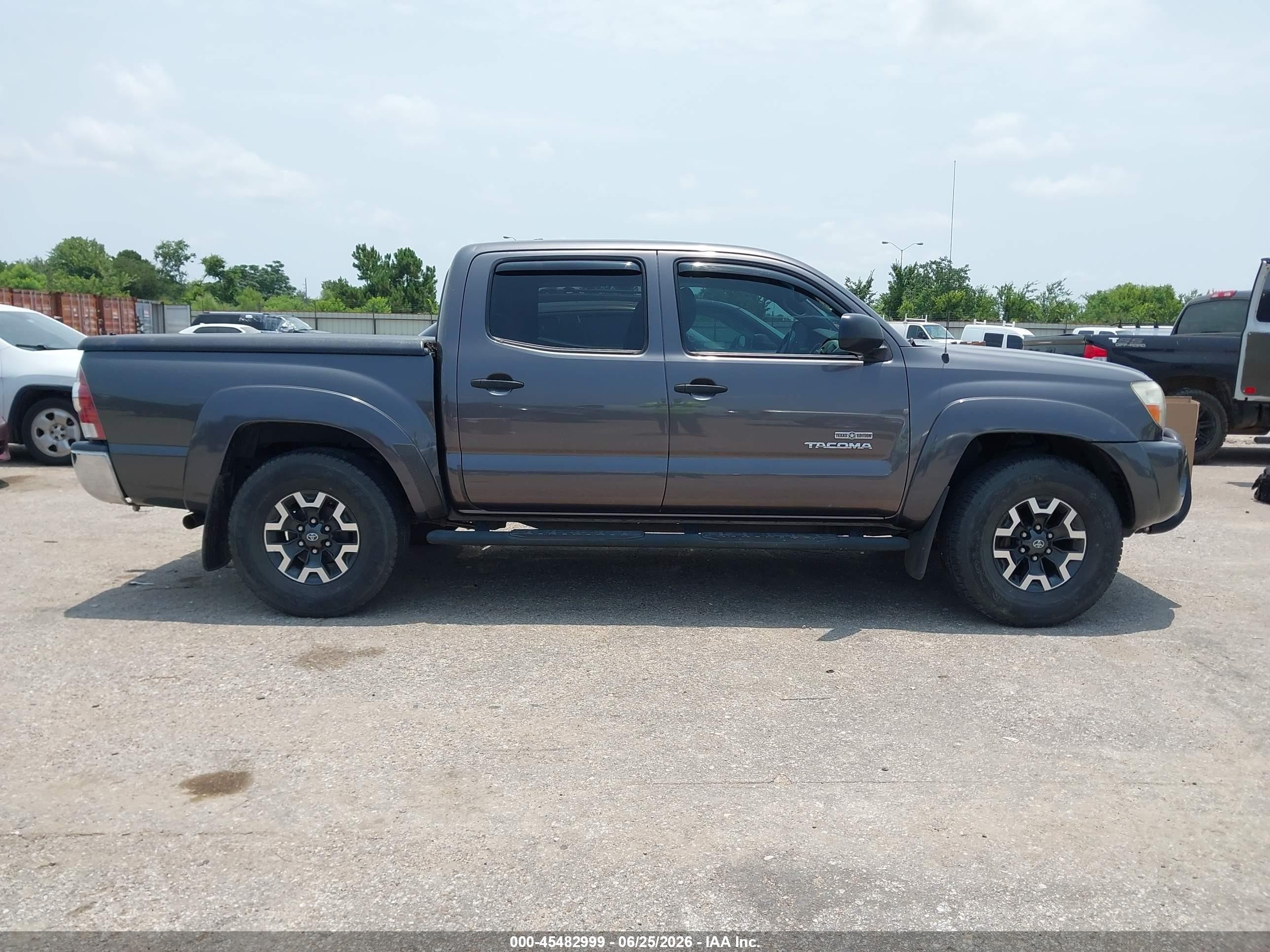 2011 Toyota Tacoma Prerunner V6 Gray vin: 5TFJU4GN3BX010386