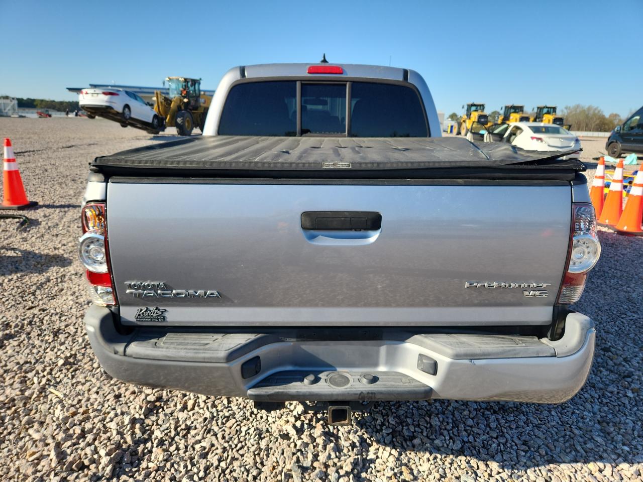 2014 Toyota Tacoma Prerunner V6 Silver vin: 5TFJU4GN3EX058345