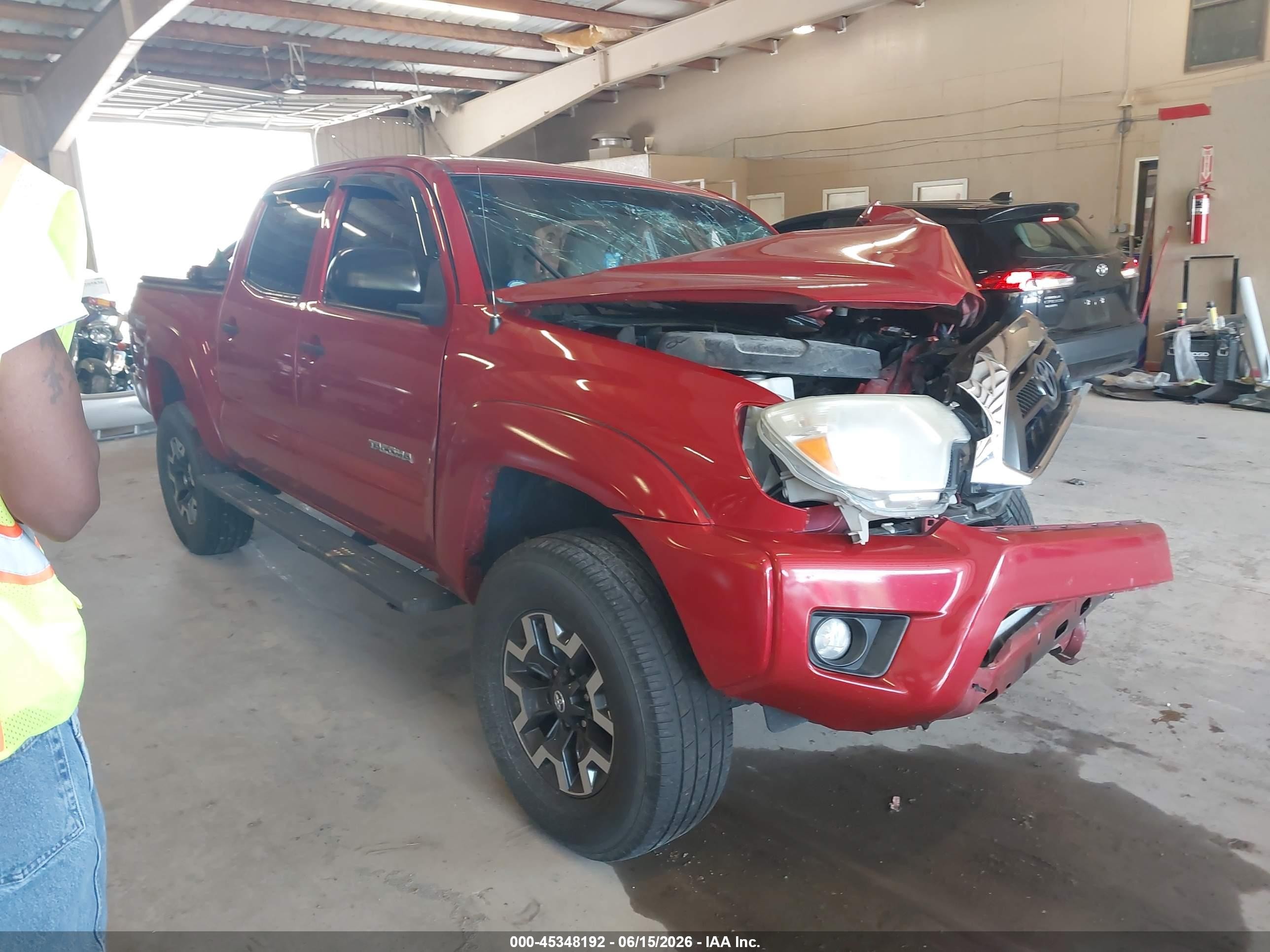 2014 Toyota Tacoma Prerunner V6 Red vin: 5TFJU4GN4EX052599