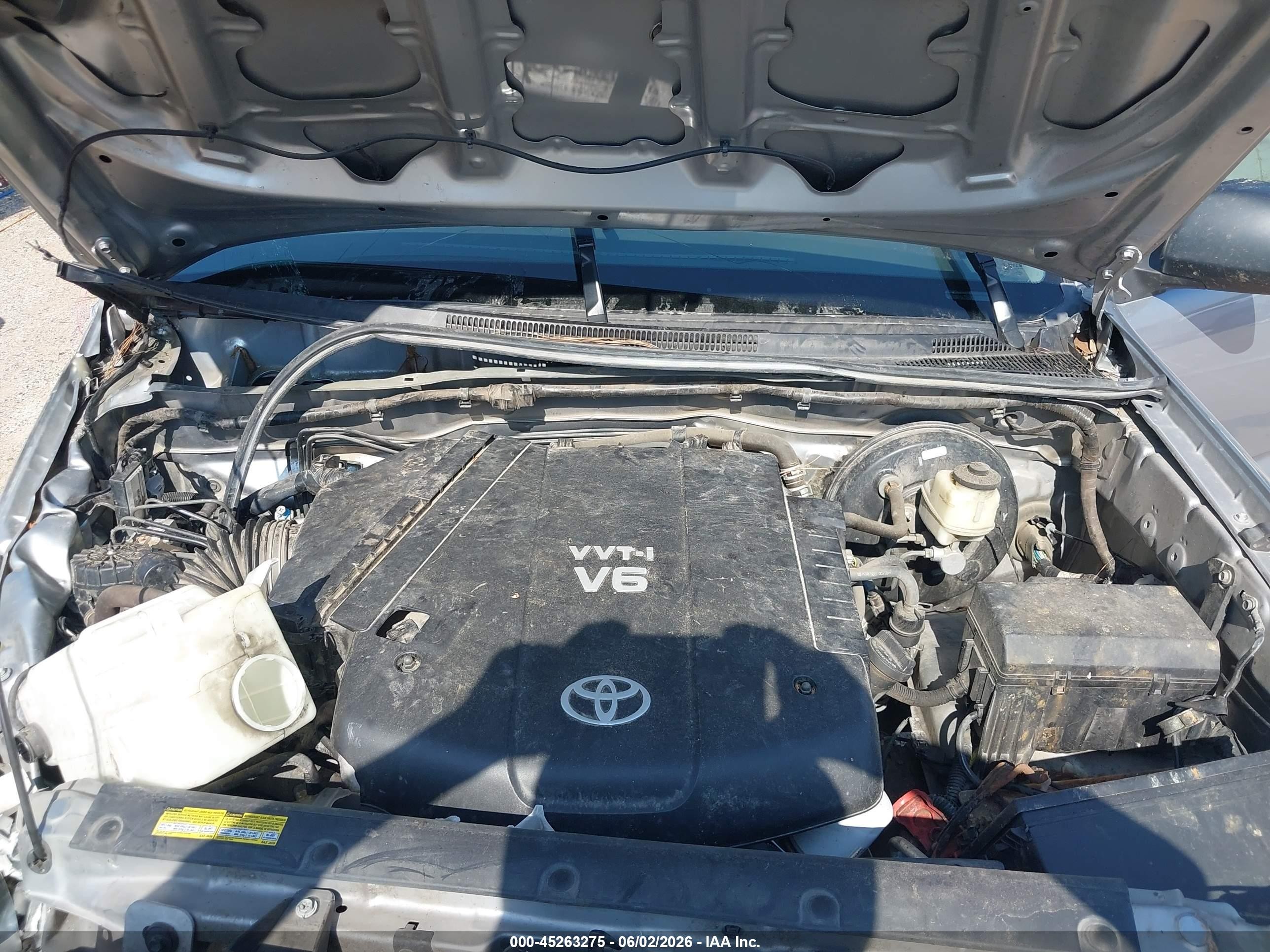 2014 Toyota Tacoma Prerunner V6 Silver vin: 5TFJU4GN4EX059665