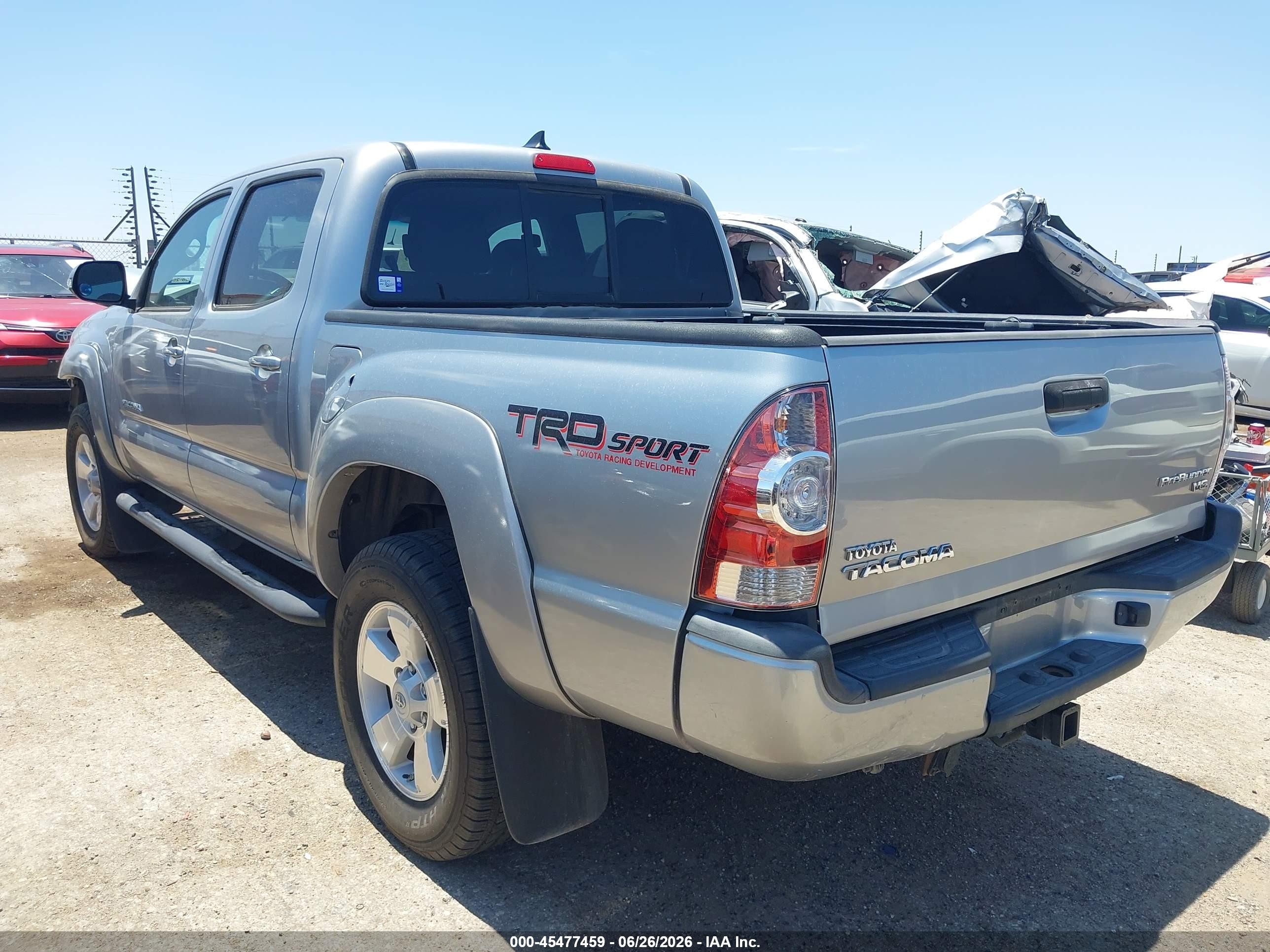 2015 Toyota Tacoma Prerunner V6 Silver vin: 5TFJU4GN4FX064866