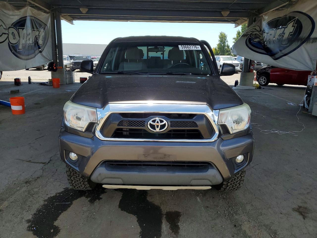 2015 Toyota Tacoma Double Cab Prerunner Gray vin: 5TFJU4GN4FX069825