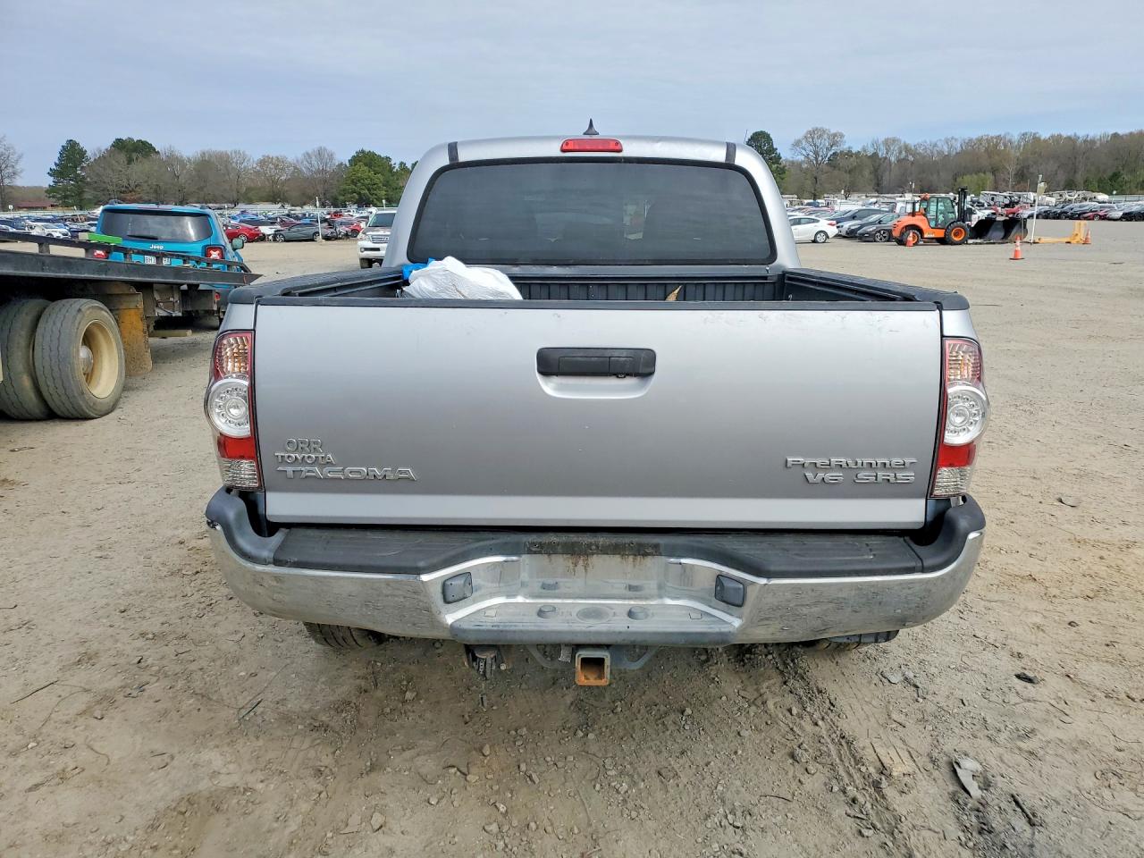 2015 Toyota Tacoma Prerunner V6 Серый vin: 5TFJU4GN4FX075334
