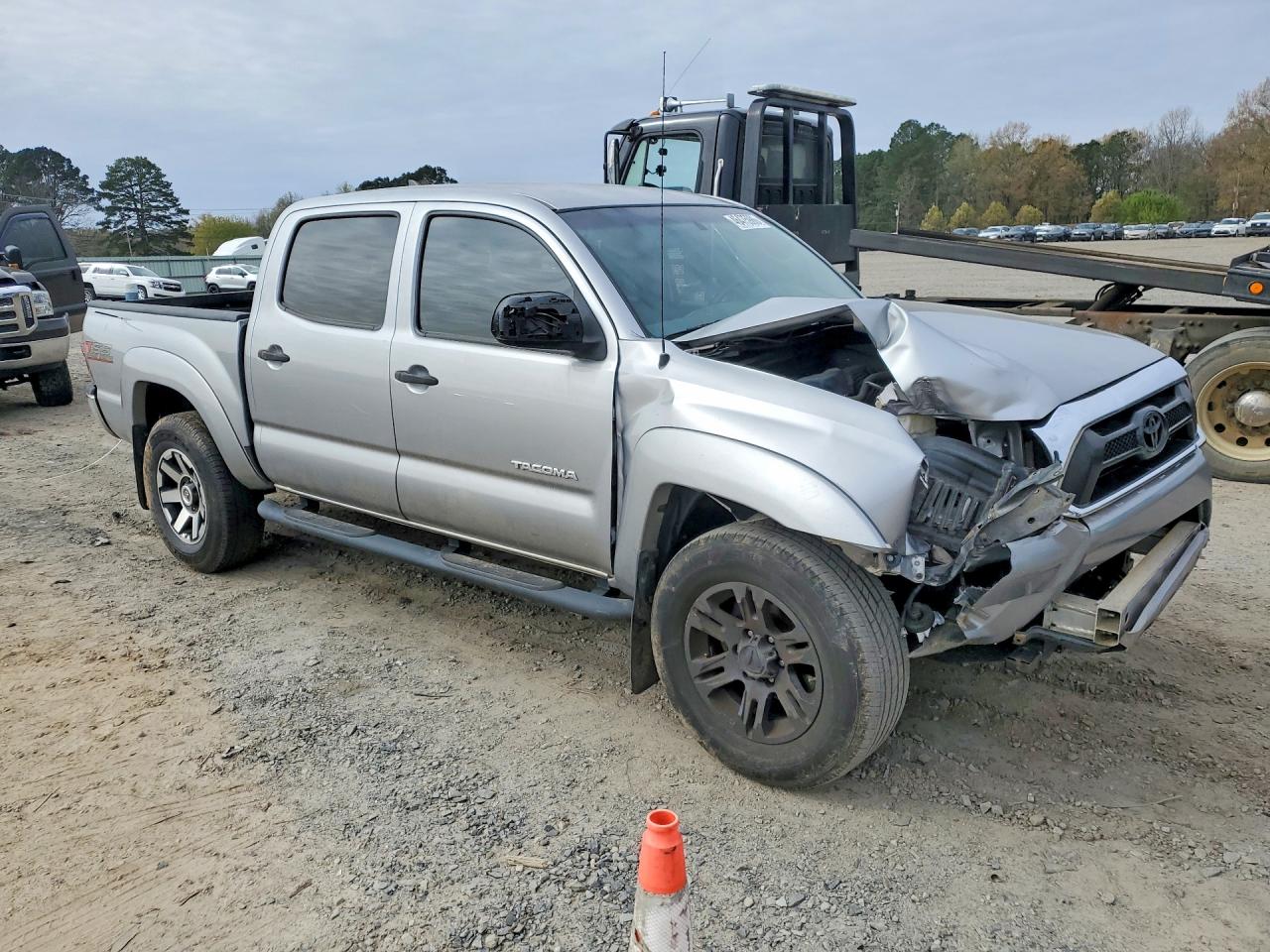 2015 Toyota Tacoma Prerunner V6 Серый vin: 5TFJU4GN4FX075334