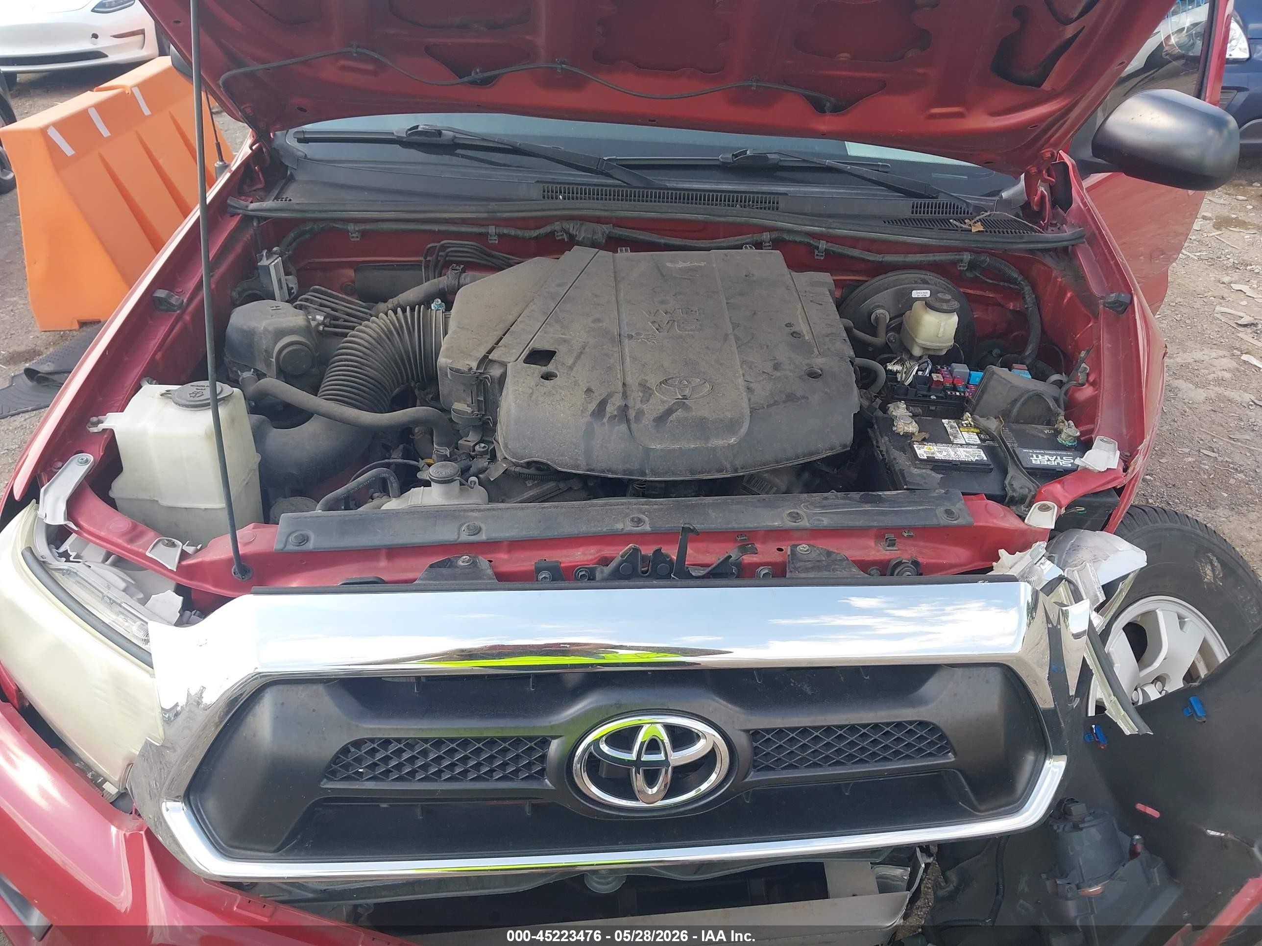 2015 Toyota Tacoma Prerunner V6 Красный vin: 5TFJU4GN4FX076516