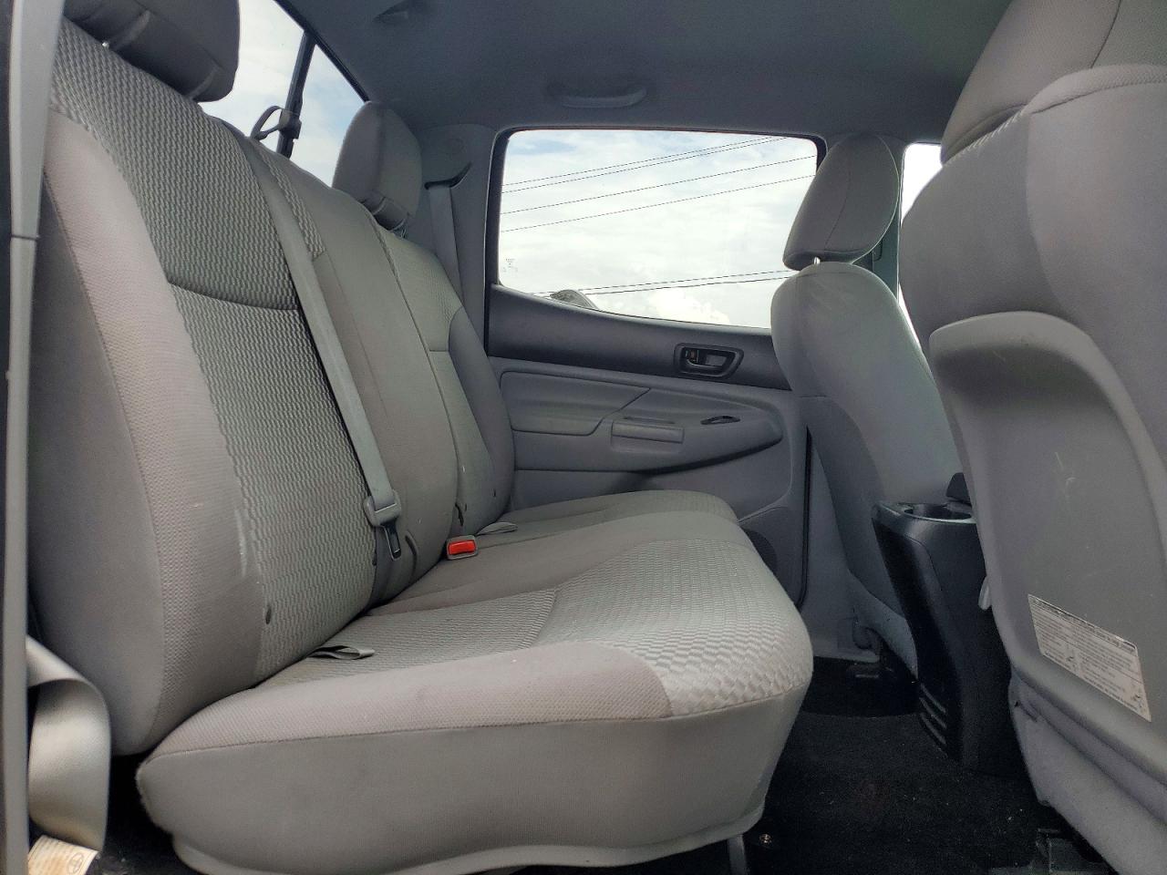 2014 Toyota Tacoma Double Cab Prerunner Silver vin: 5TFJU4GN5EX056824