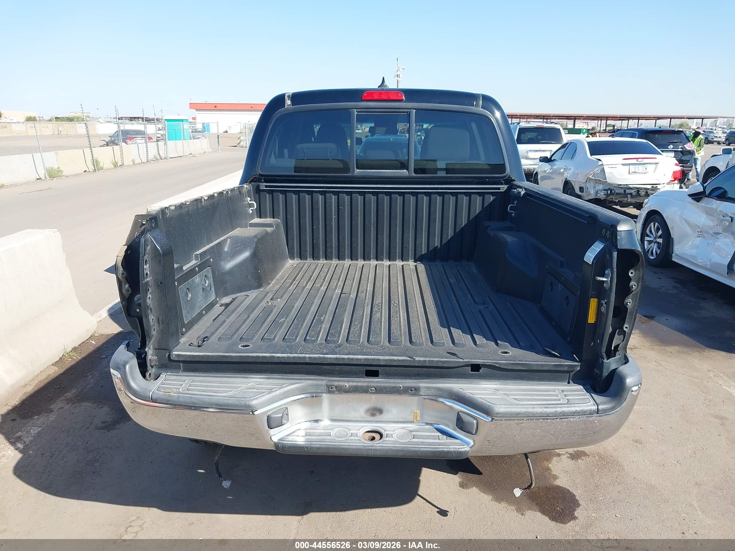 2015 Toyota Tacoma Prerunner V6 Black vin: 5TFJU4GN5FX081434