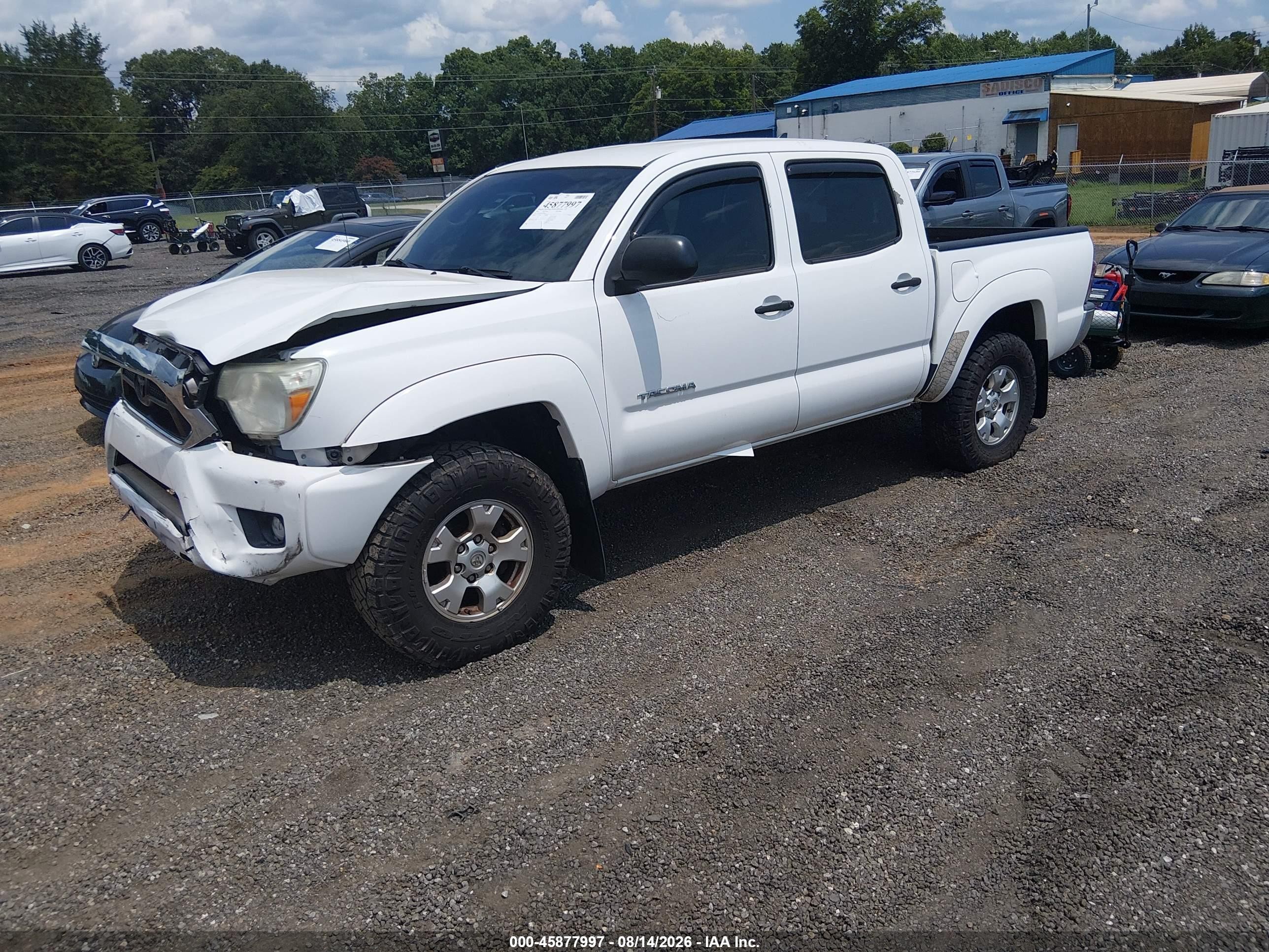2015 Toyota Tacoma Prerunner V6 Белый vin: 5TFJU4GN5FX082664