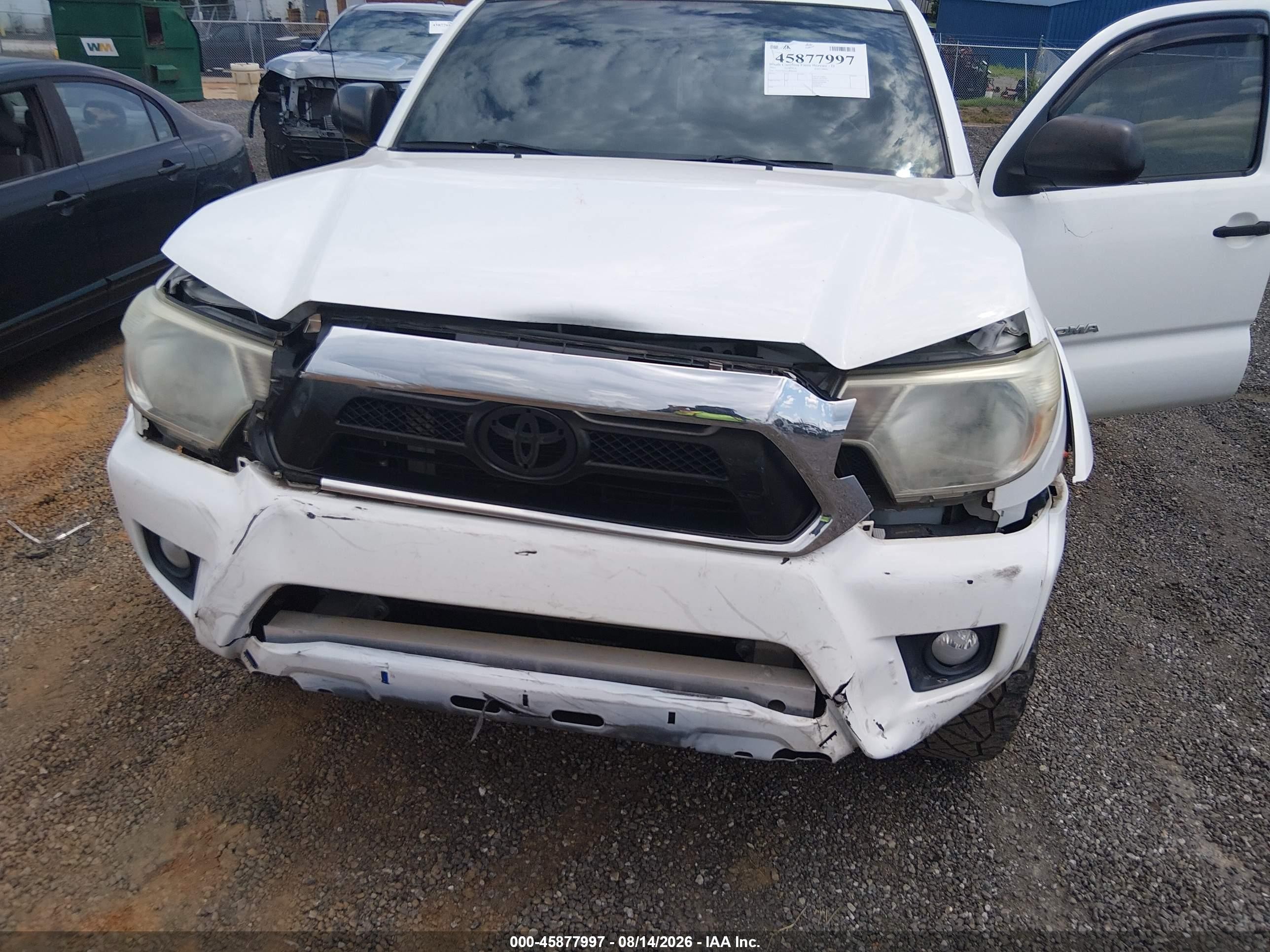 2015 Toyota Tacoma Prerunner V6 Белый vin: 5TFJU4GN5FX082664