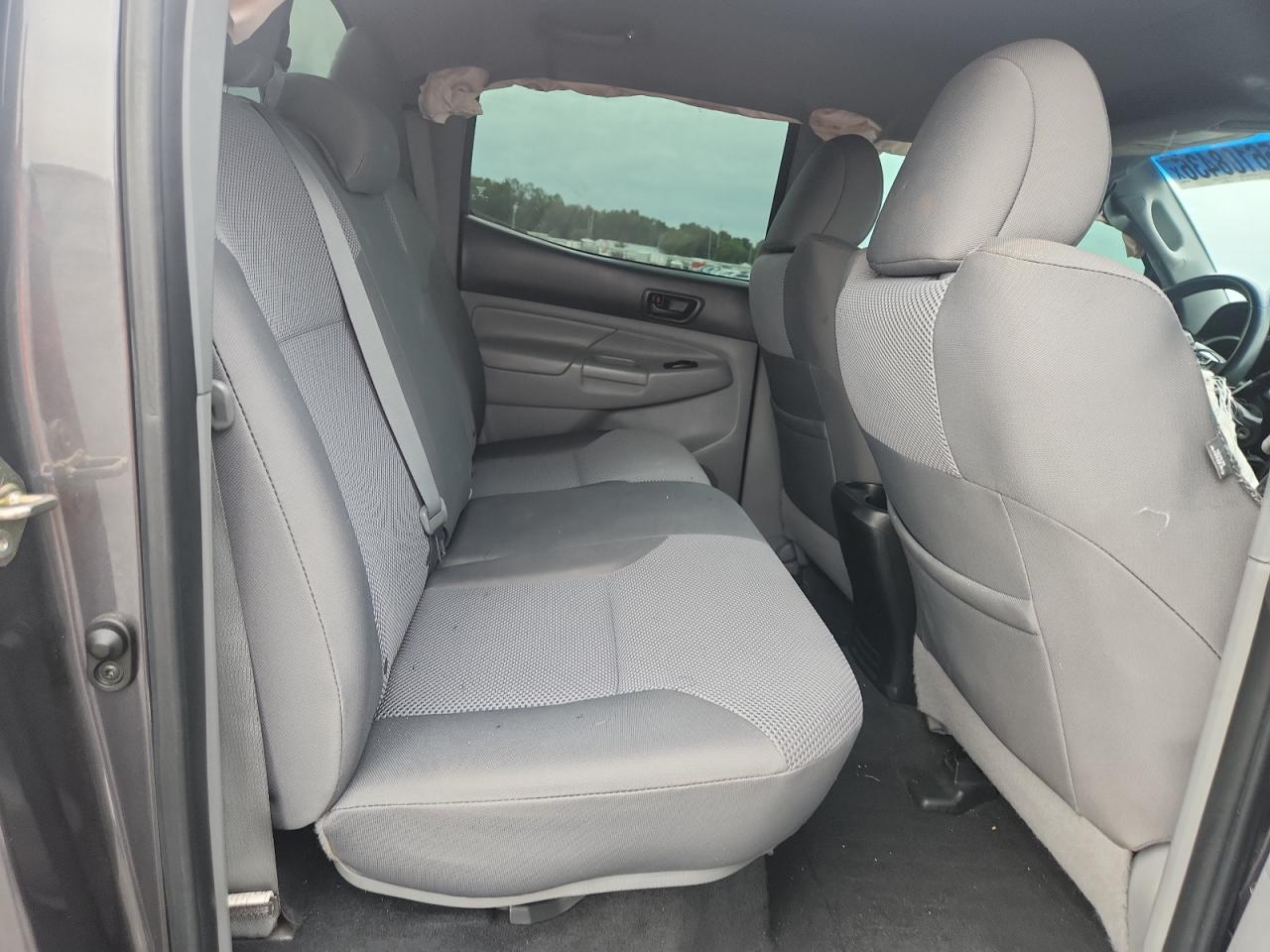 2015 Toyota Tacoma Double Cab Prerunner Gray vin: 5TFJU4GN5FX090215