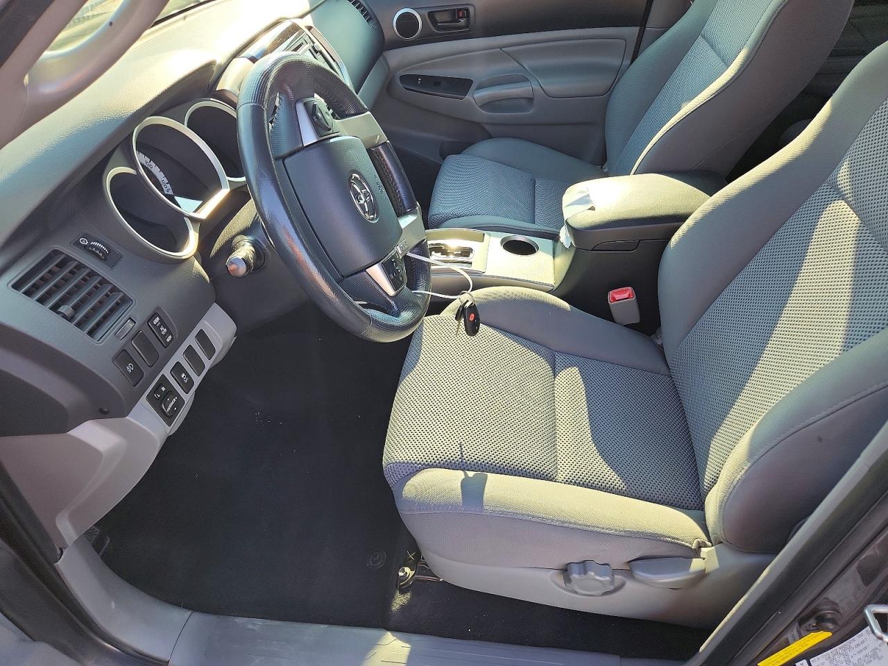 2015 Toyota Tacoma Double Cab Prerunner Серый vin: 5TFJU4GN6FX065632