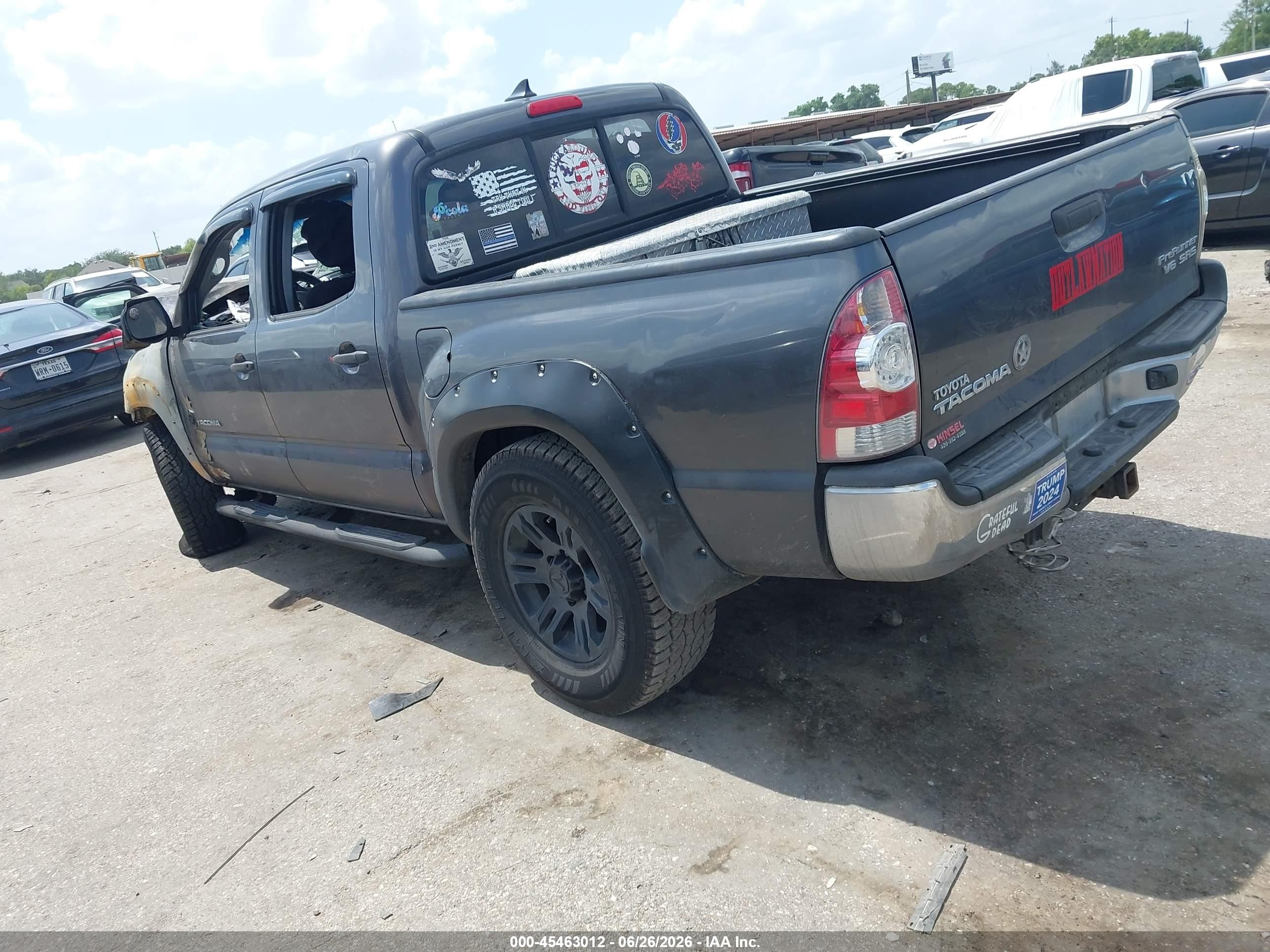 2015 Toyota Tacoma Prerunner V6 Gray vin: 5TFJU4GN6FX079661