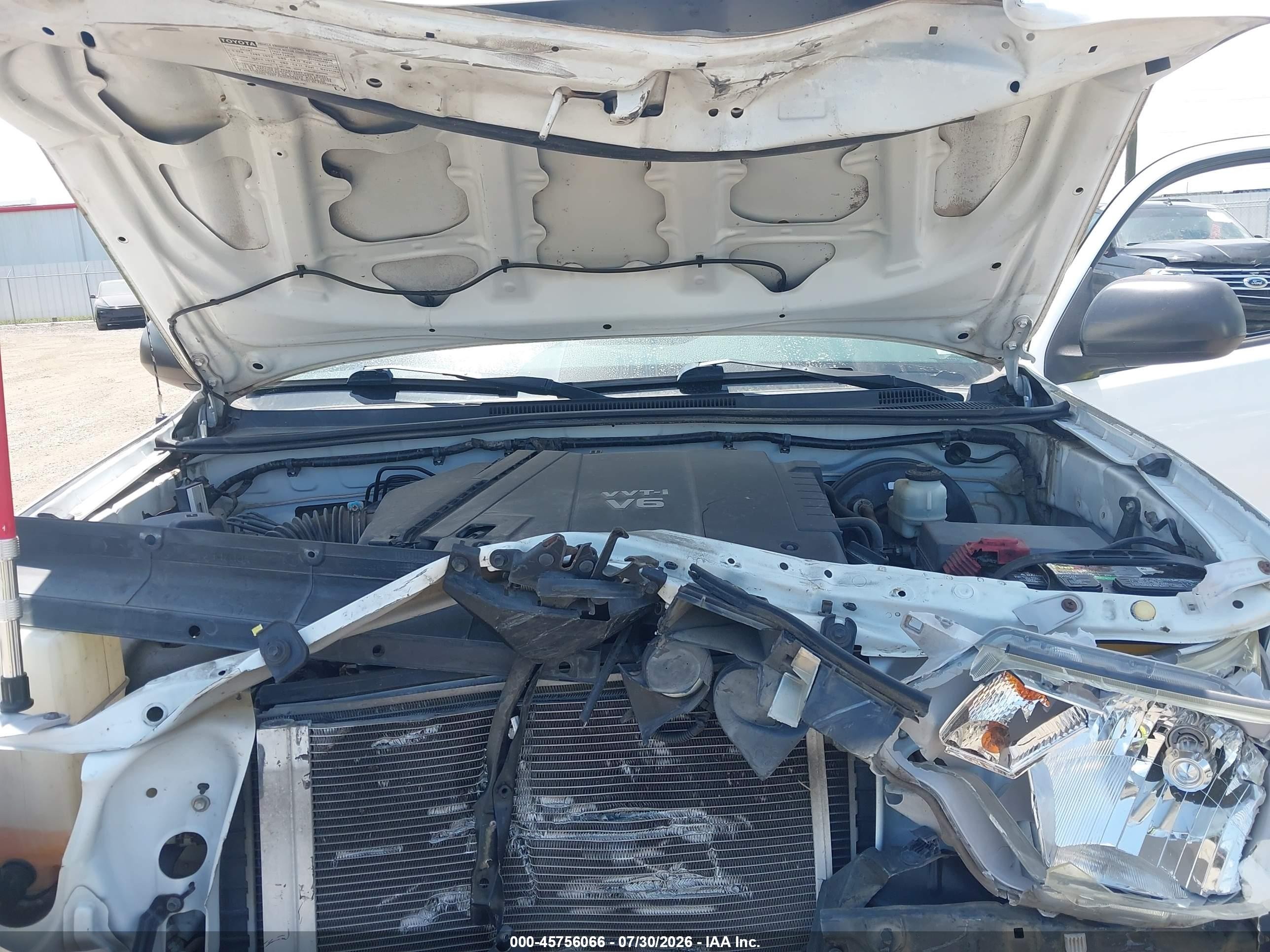 2013 Toyota Tacoma Prerunner V6 White vin: 5TFJU4GN7DX031650