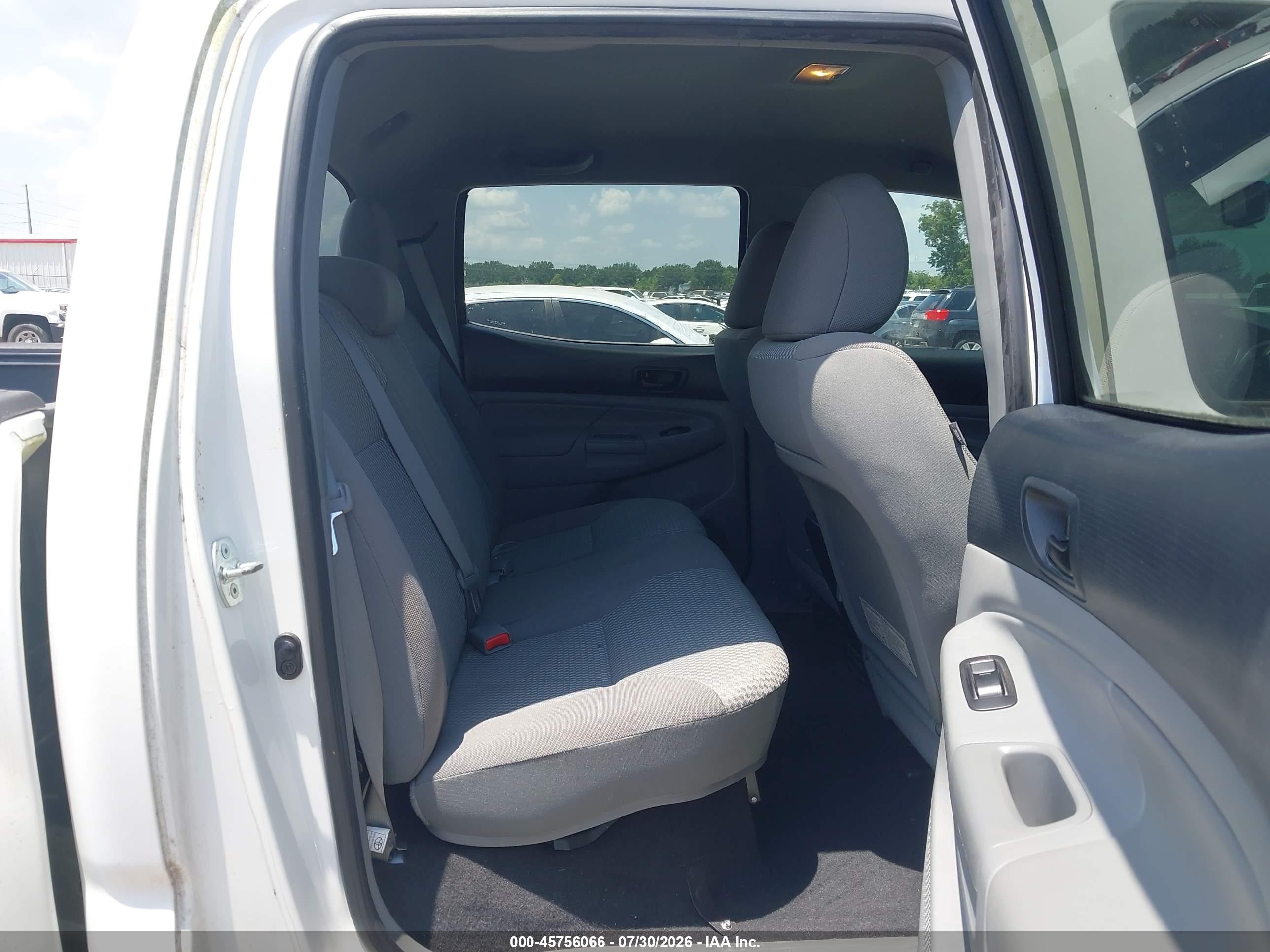 2013 Toyota Tacoma Prerunner V6 White vin: 5TFJU4GN7DX031650