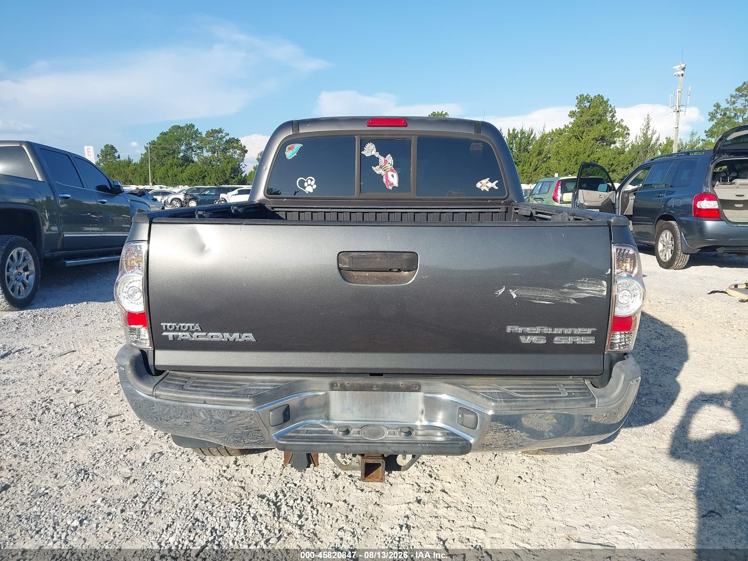 2013 Toyota Tacoma Prerunner V6 Gray vin: 5TFJU4GN7DX032491