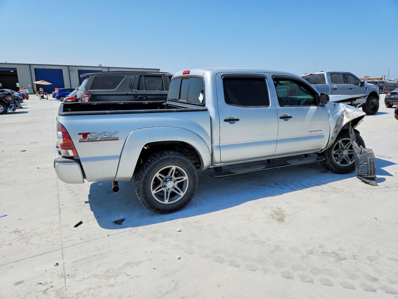 2013 Toyota Tacoma Double Cab Prerunner Silver vin: 5TFJU4GN7DX037674