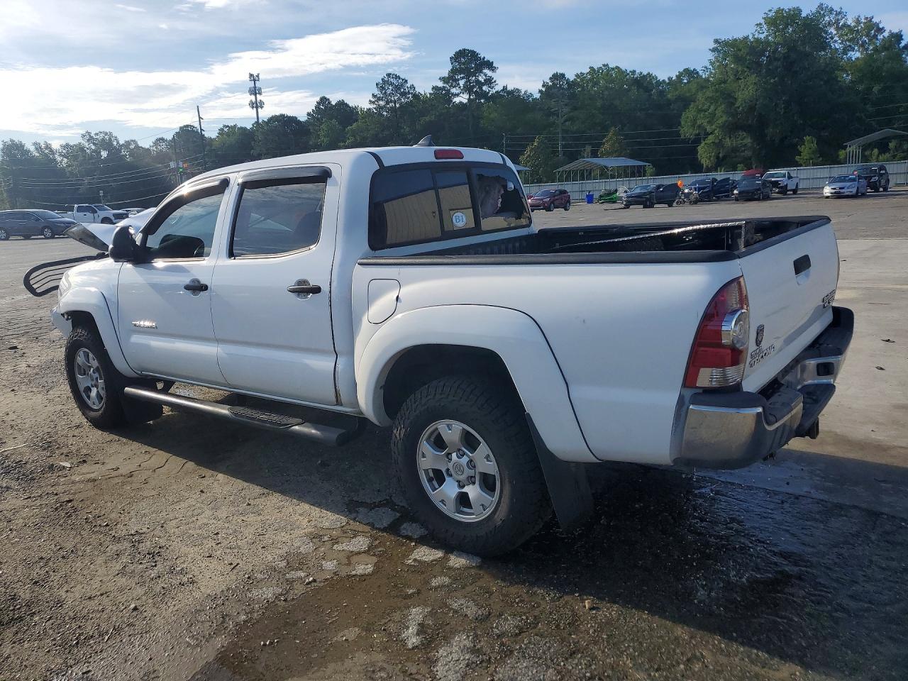2015 Toyota Tacoma Double Cab Prerunner White vin: 5TFJU4GN7FX073822
