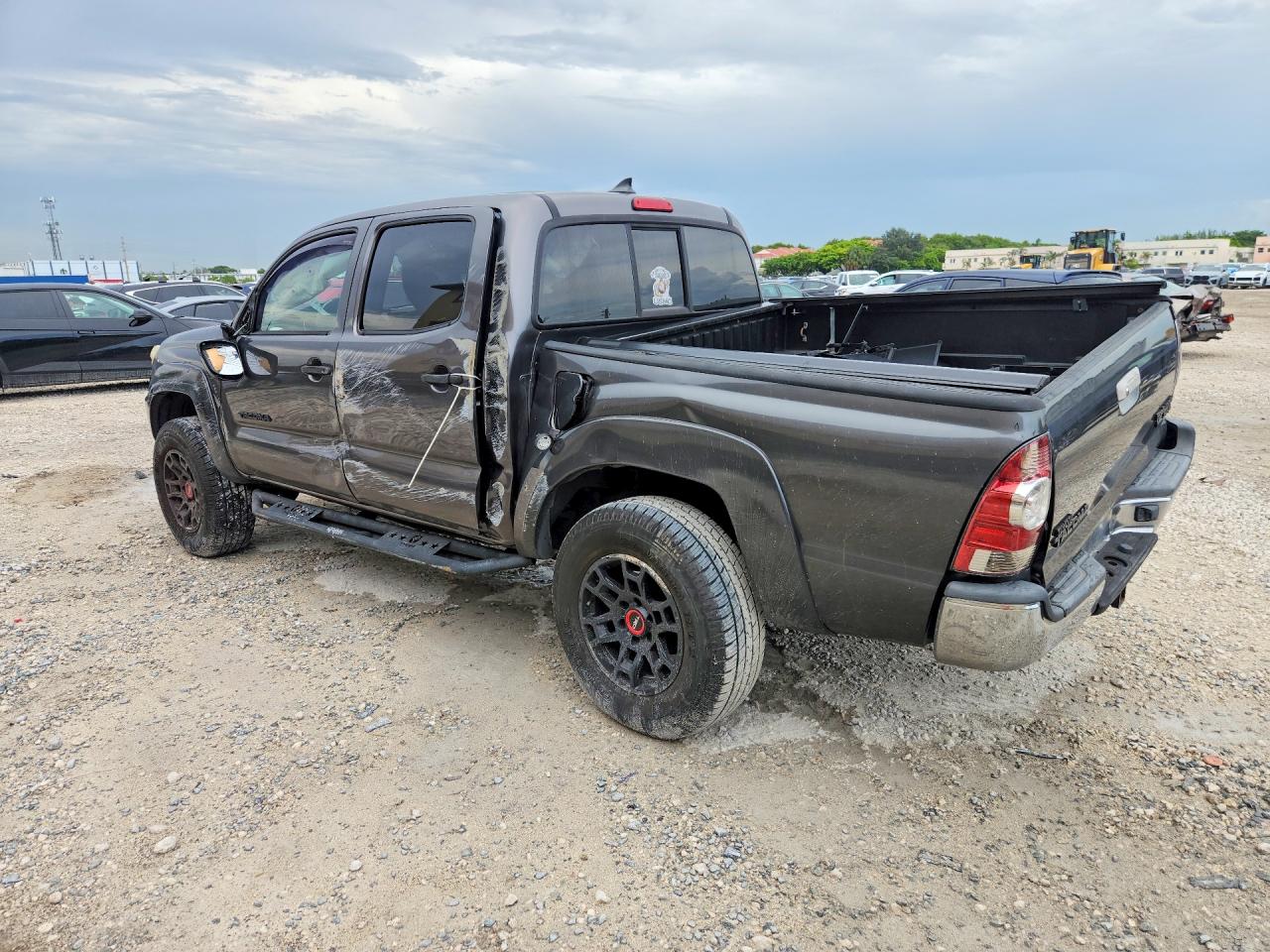 2015 Toyota Tacoma Double Cab Prerunner Gray vin: 5TFJU4GN7FX084979