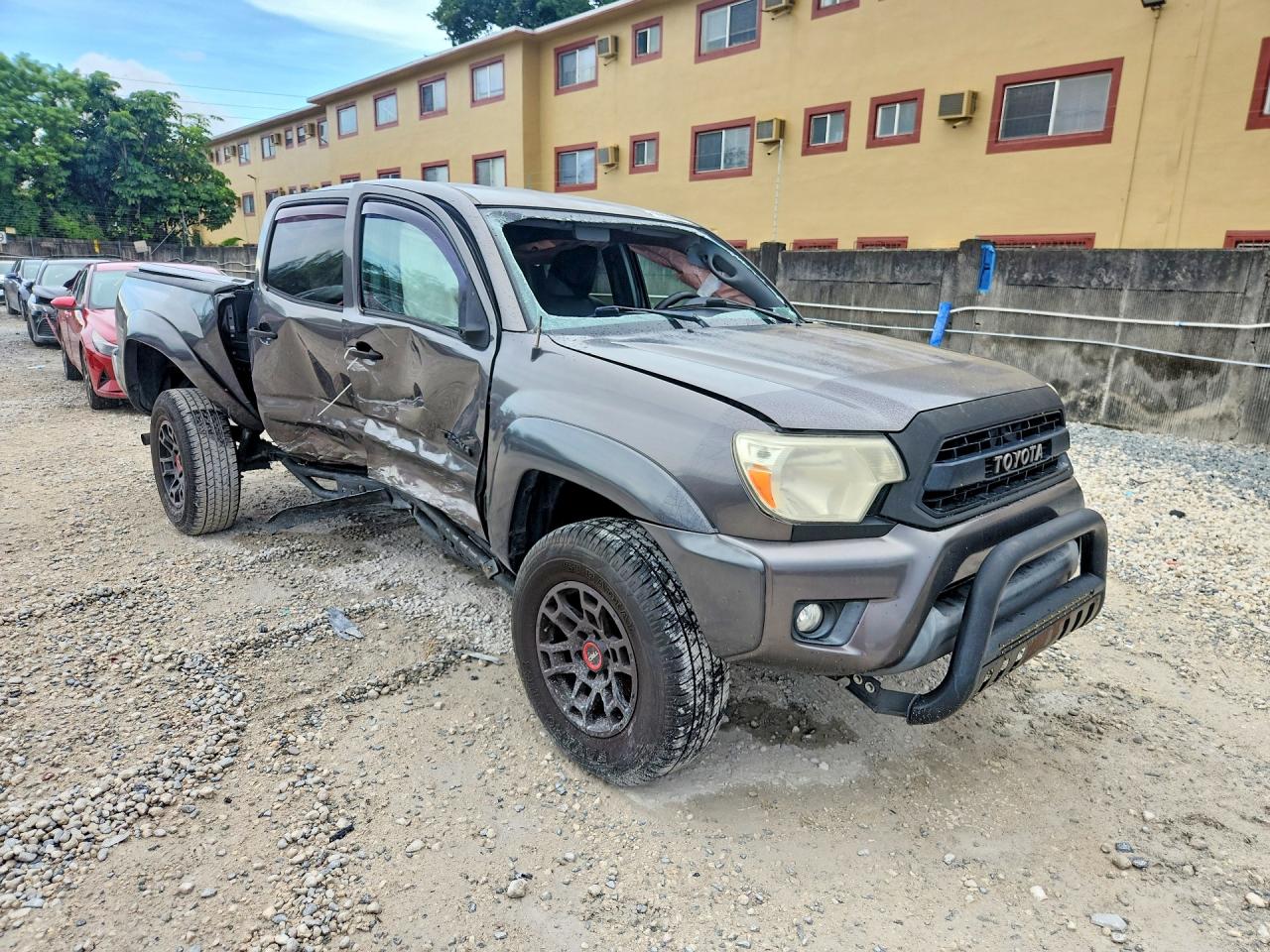 2015 Toyota Tacoma Double Cab Prerunner Gray vin: 5TFJU4GN7FX084979