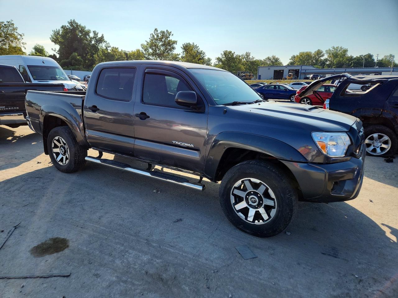 2015 Toyota Tacoma Double Cab Prerunner Charcoal vin: 5TFJU4GN7FX088191