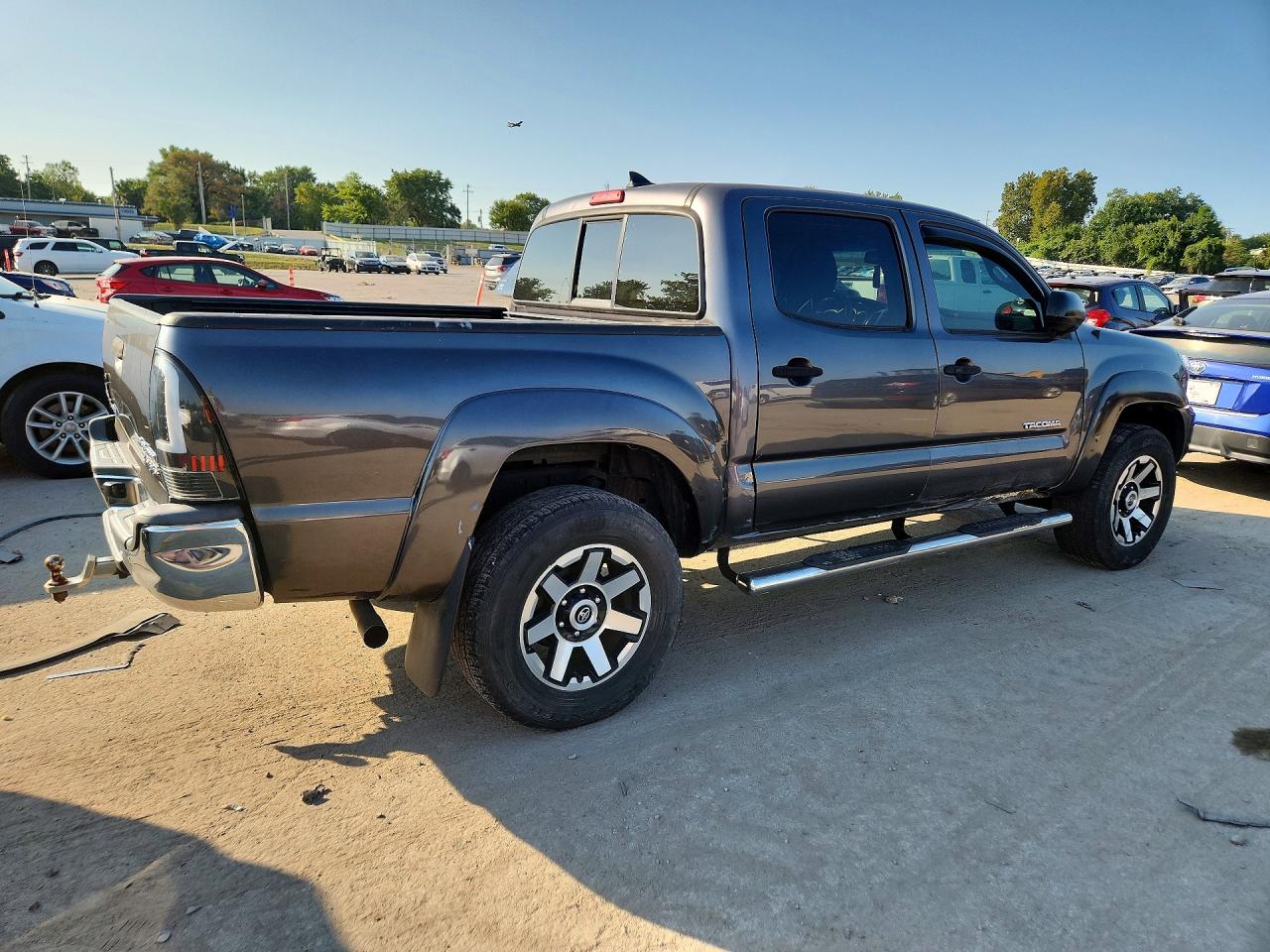 2015 Toyota Tacoma Double Cab Prerunner Charcoal vin: 5TFJU4GN7FX088191