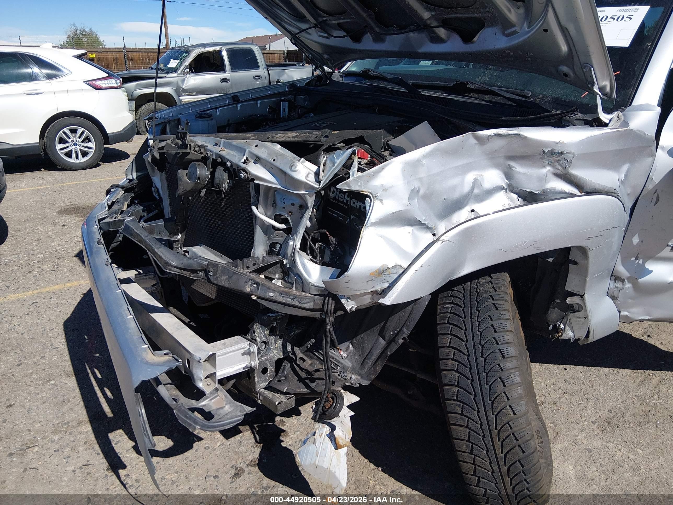 2012 Toyota Tacoma Prerunner V6 Silver vin: 5TFJU4GN8CX014175