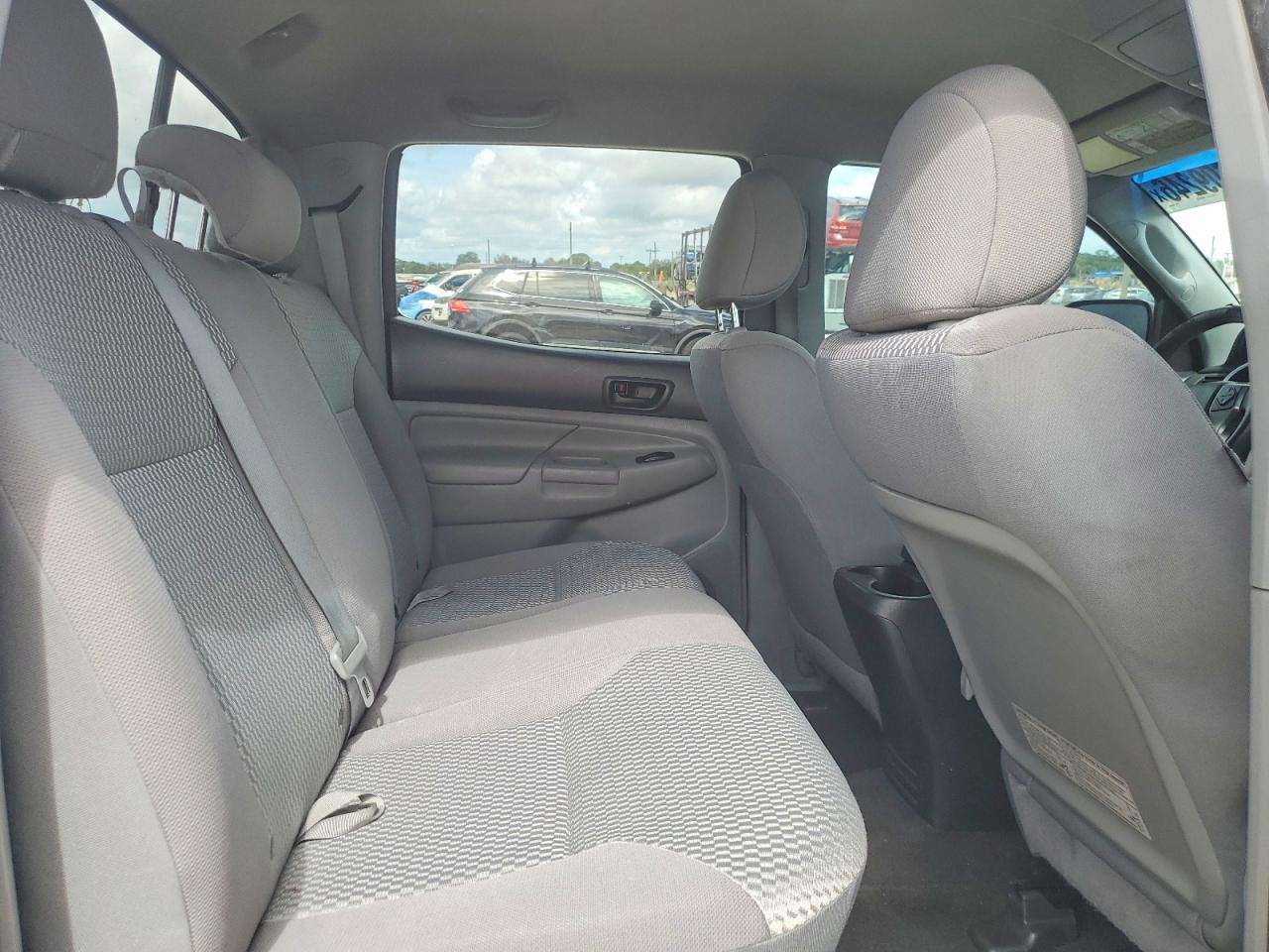 2015 Toyota Tacoma Prerunner V6 Black vin: 5TFJU4GN8FX068466