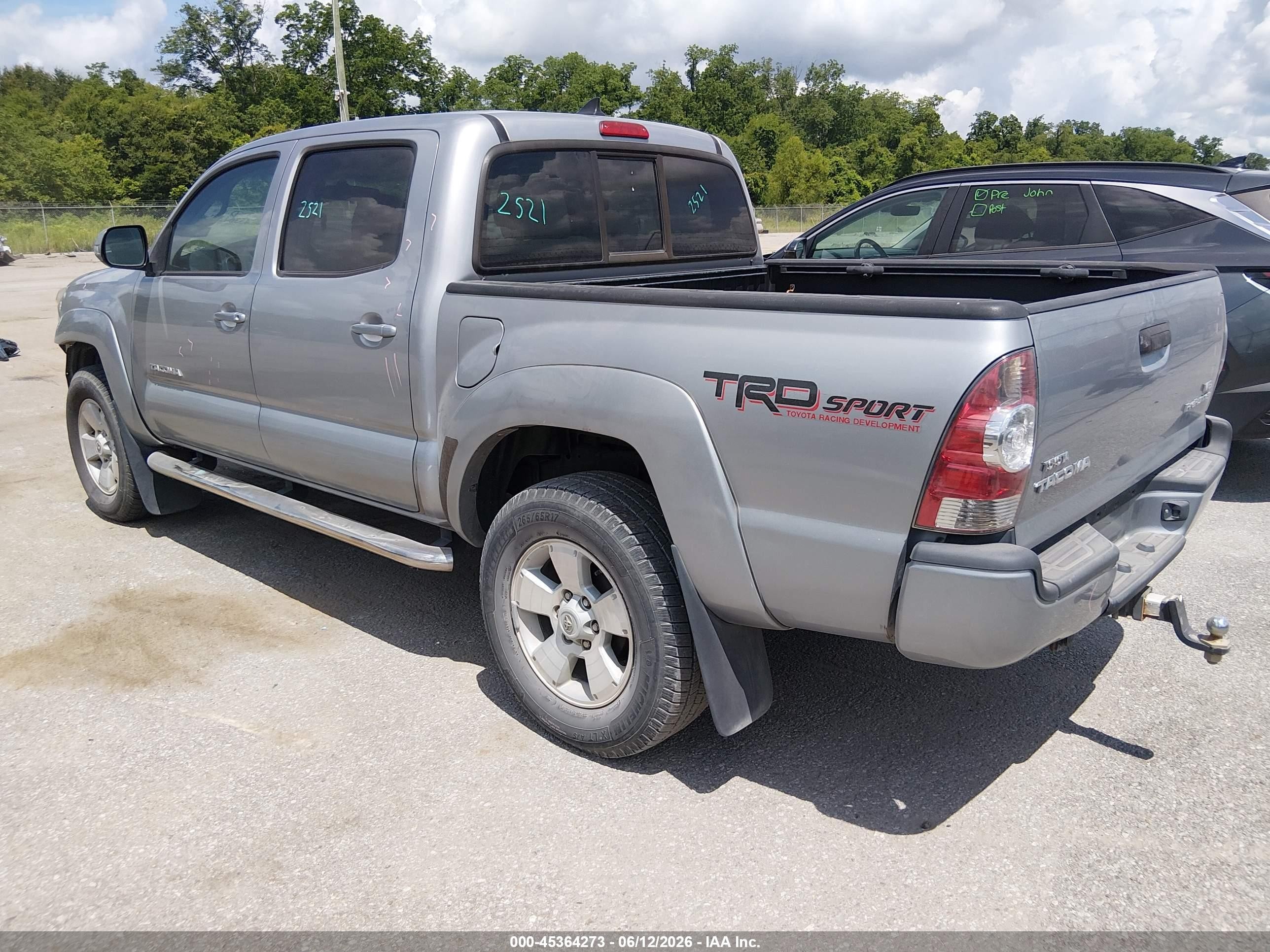 2015 Toyota Tacoma Prerunner V6 Silver vin: 5TFJU4GN8FX069326