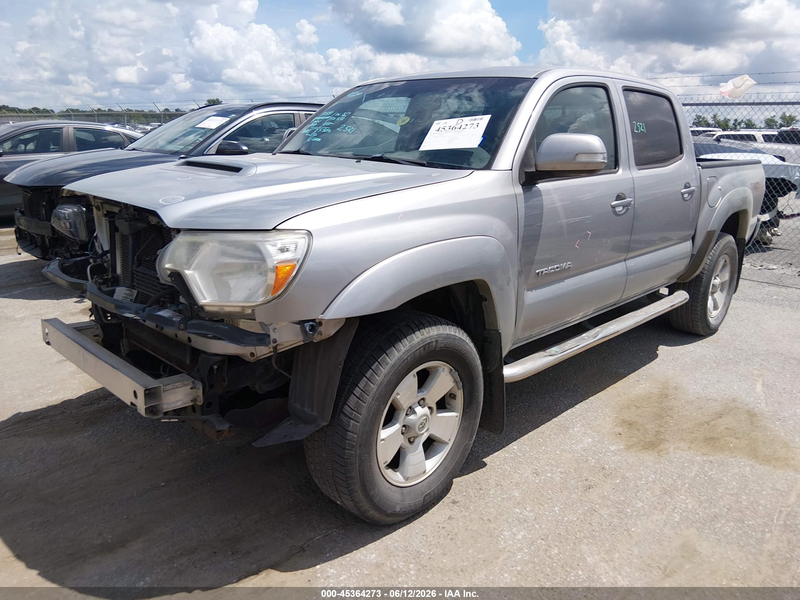 2015 Toyota Tacoma Prerunner V6 Silver vin: 5TFJU4GN8FX069326