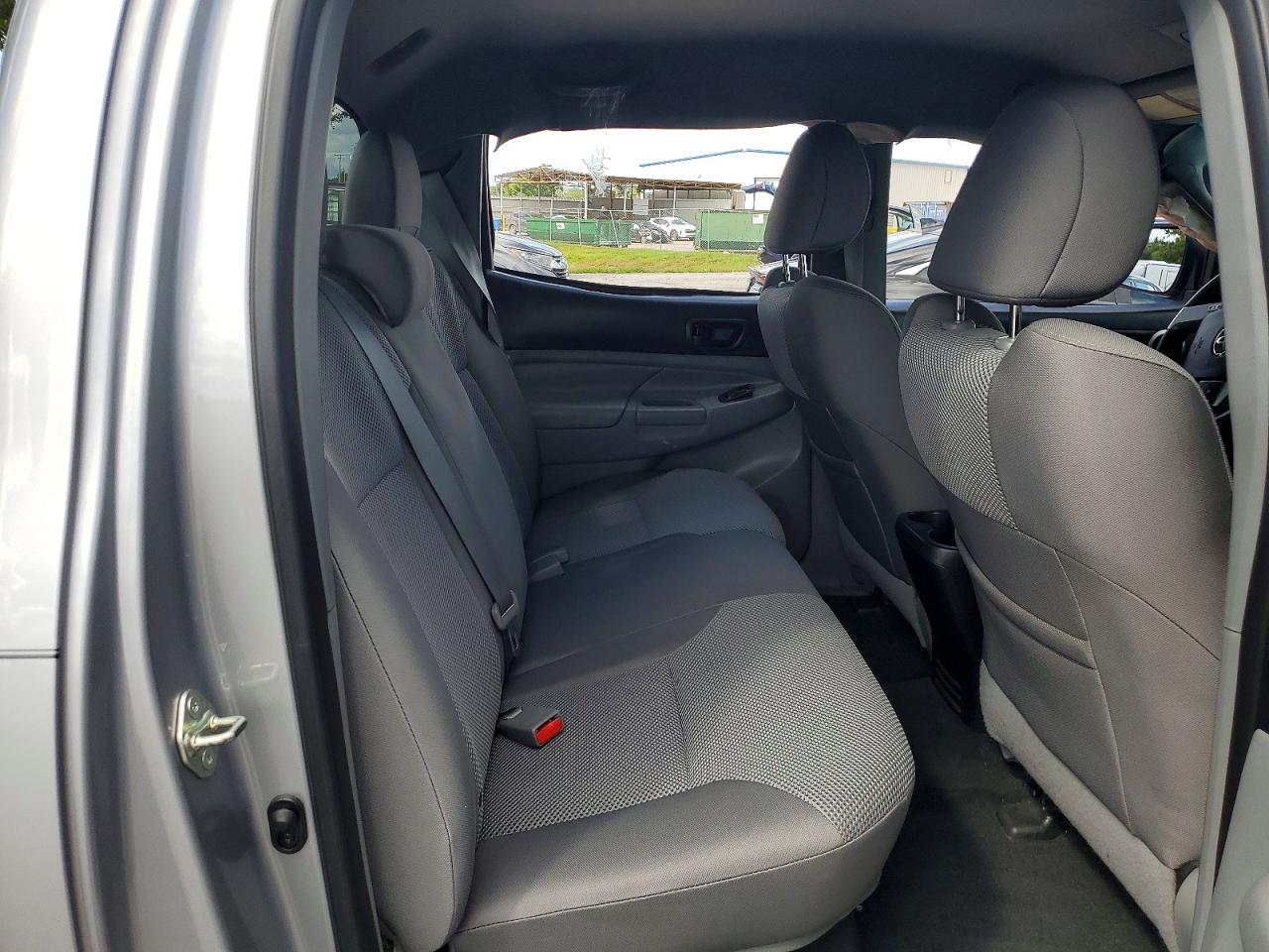 2015 Toyota Tacoma Double Cab Prerunner Серебряный vin: 5TFJU4GN8FX080360