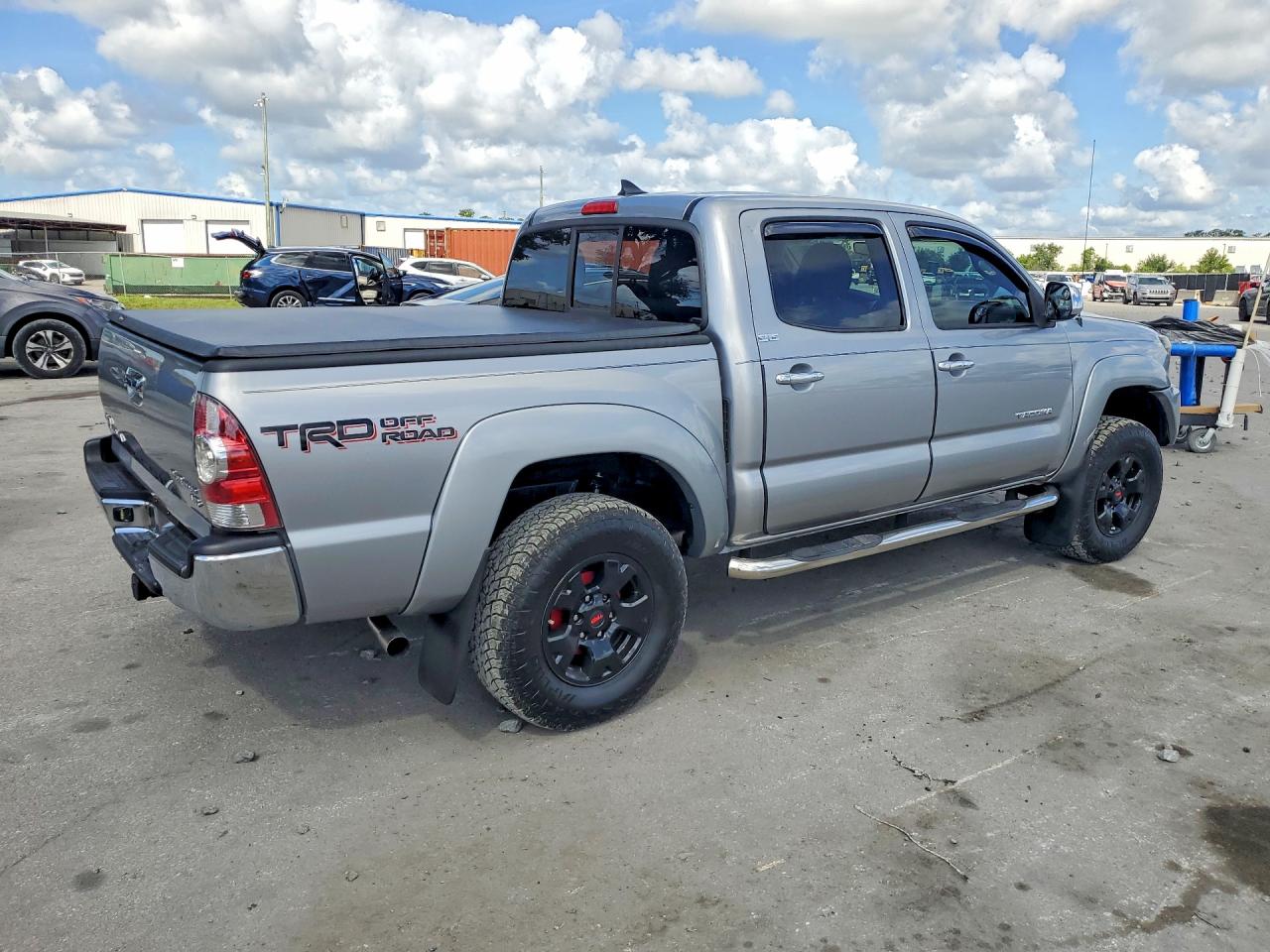 2015 Toyota Tacoma Double Cab Prerunner Серебряный vin: 5TFJU4GN8FX080360