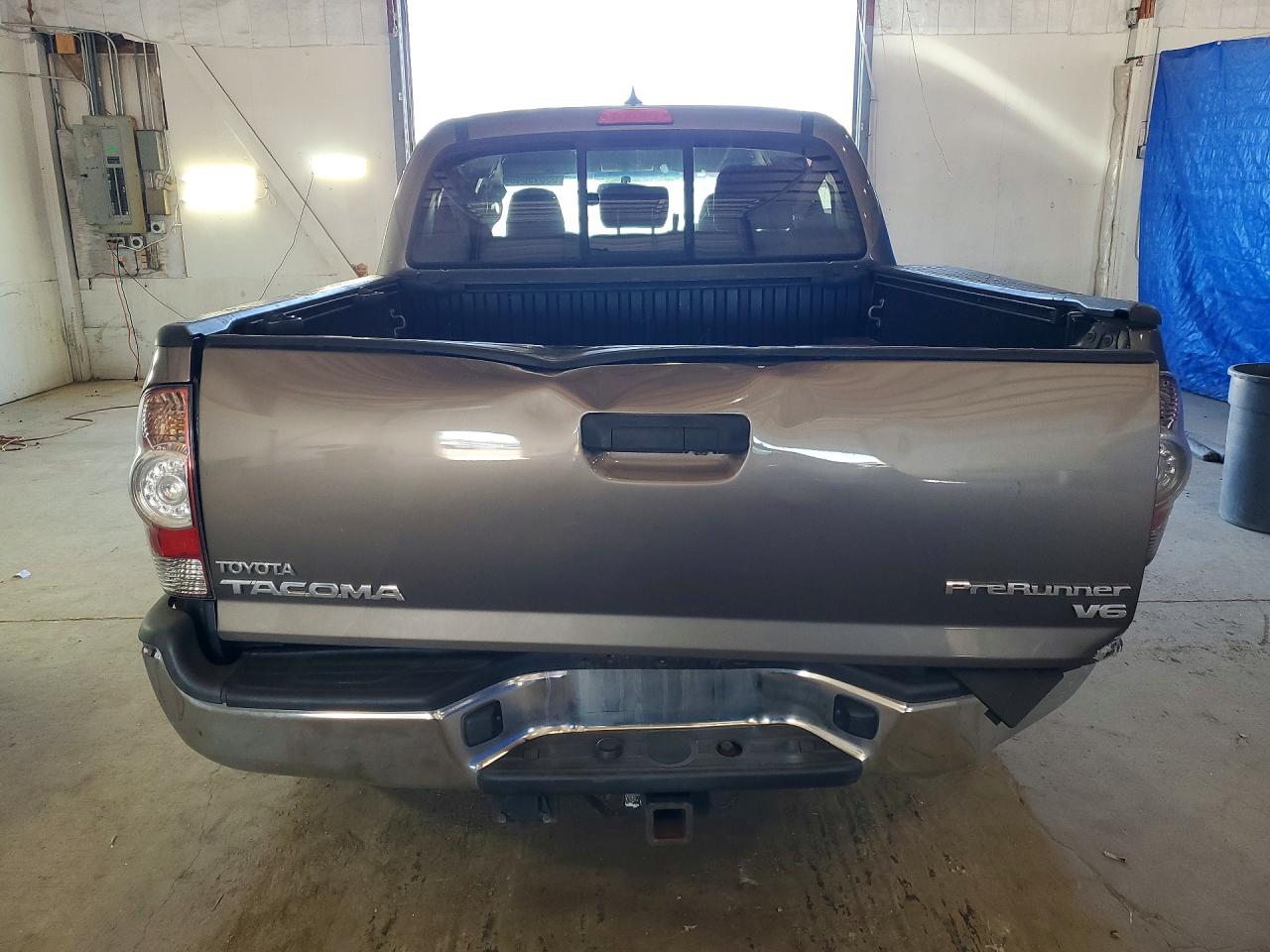 2015 Toyota Tacoma Double Cab Prerunner Gray vin: 5TFJU4GN8FX080956