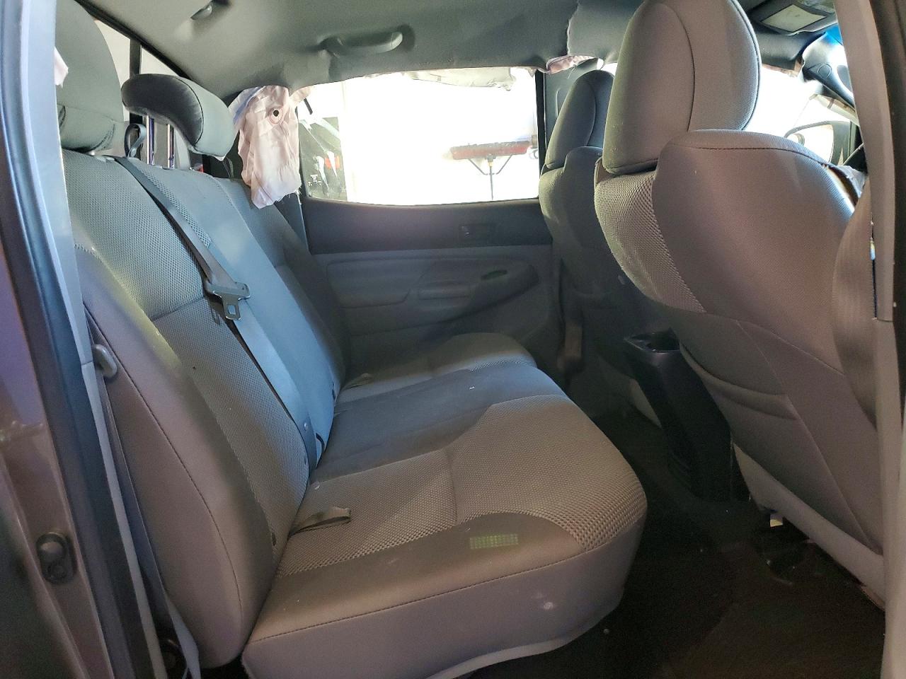2015 Toyota Tacoma Double Cab Prerunner Gray vin: 5TFJU4GN8FX080956