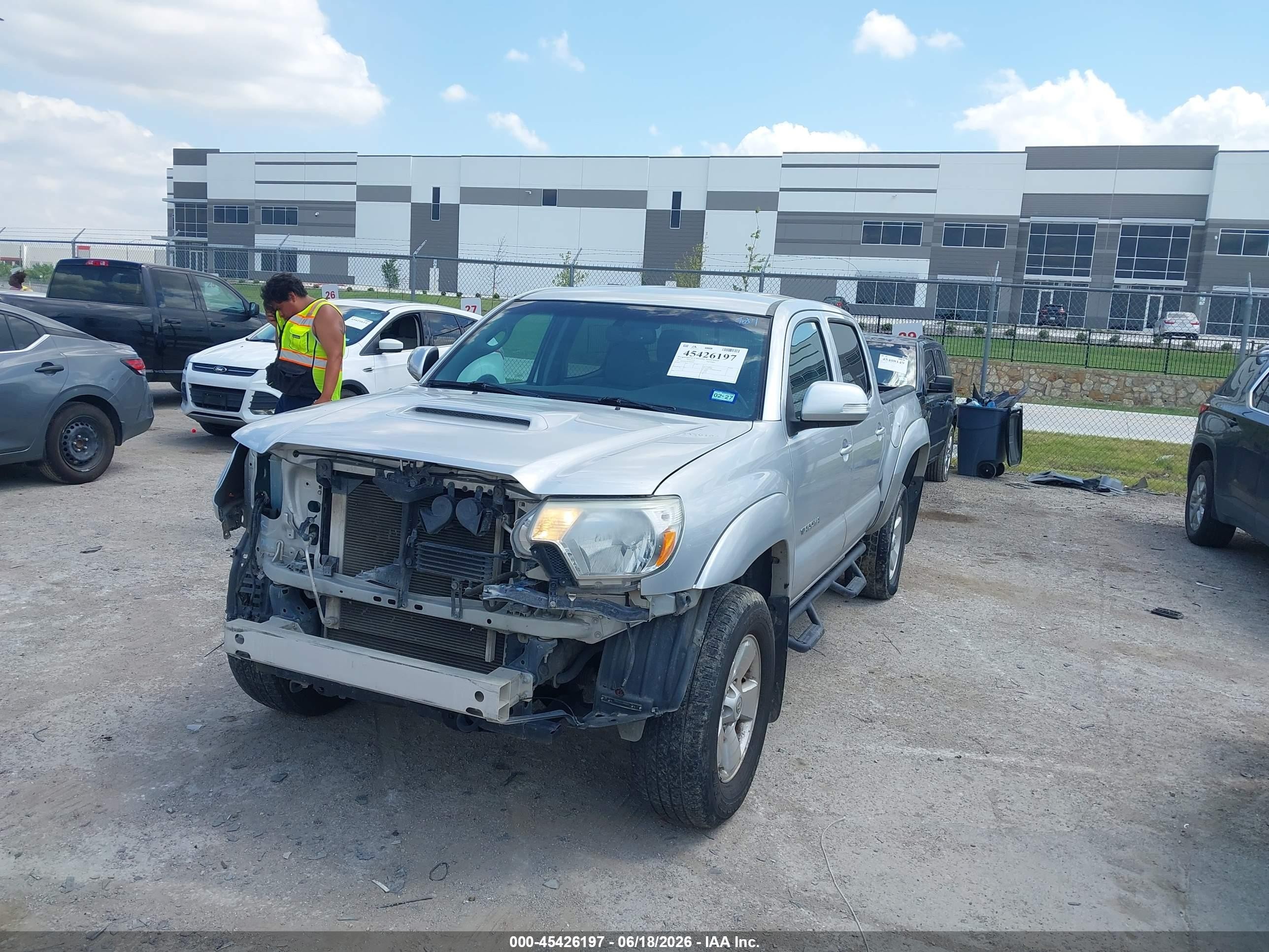 2012 Toyota Tacoma Prerunner V6 Silver vin: 5TFJU4GN9CX020597
