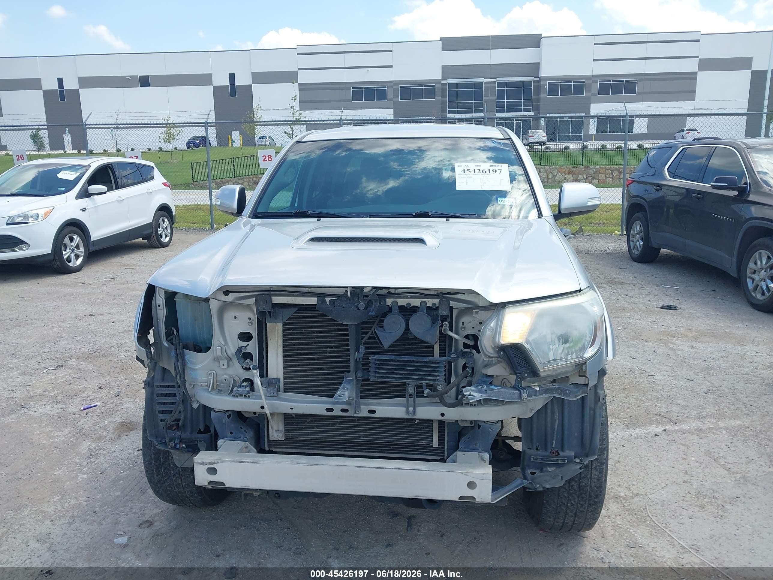 2012 Toyota Tacoma Prerunner V6 Silver vin: 5TFJU4GN9CX020597