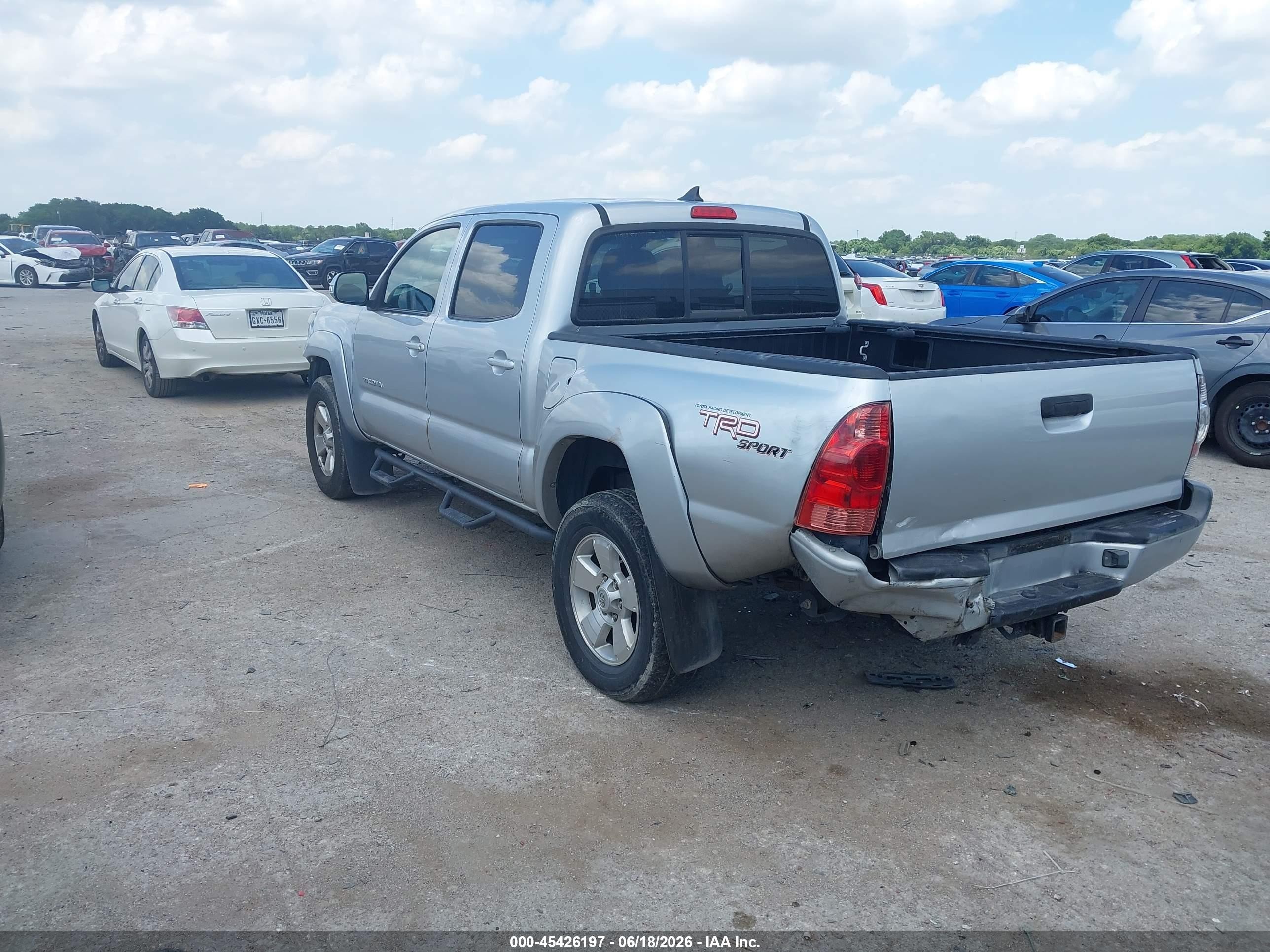 2012 Toyota Tacoma Prerunner V6 Silver vin: 5TFJU4GN9CX020597