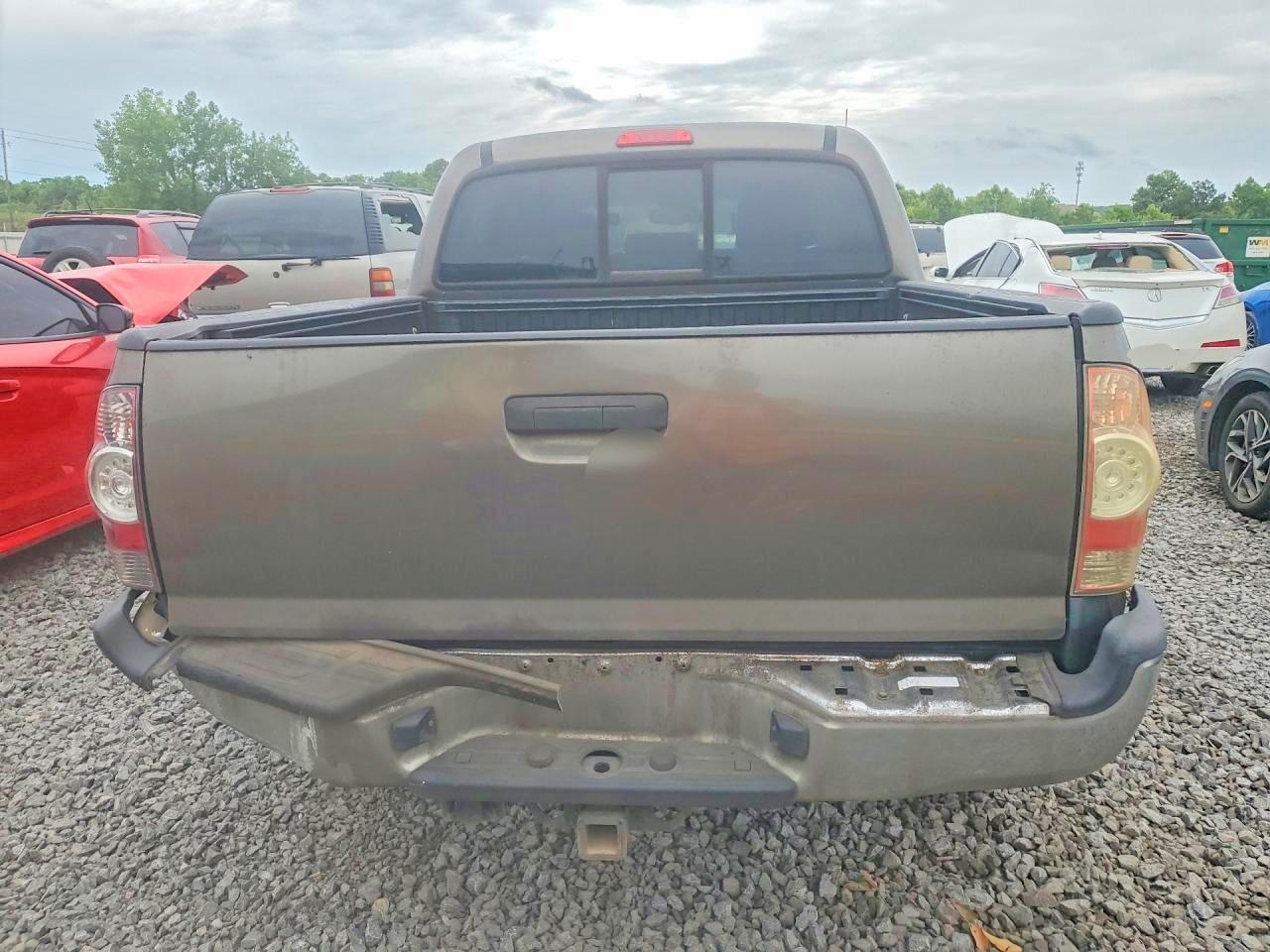 2013 Toyota Tacoma Double Cab Prerunner Tan vin: 5TFJU4GN9DX050765