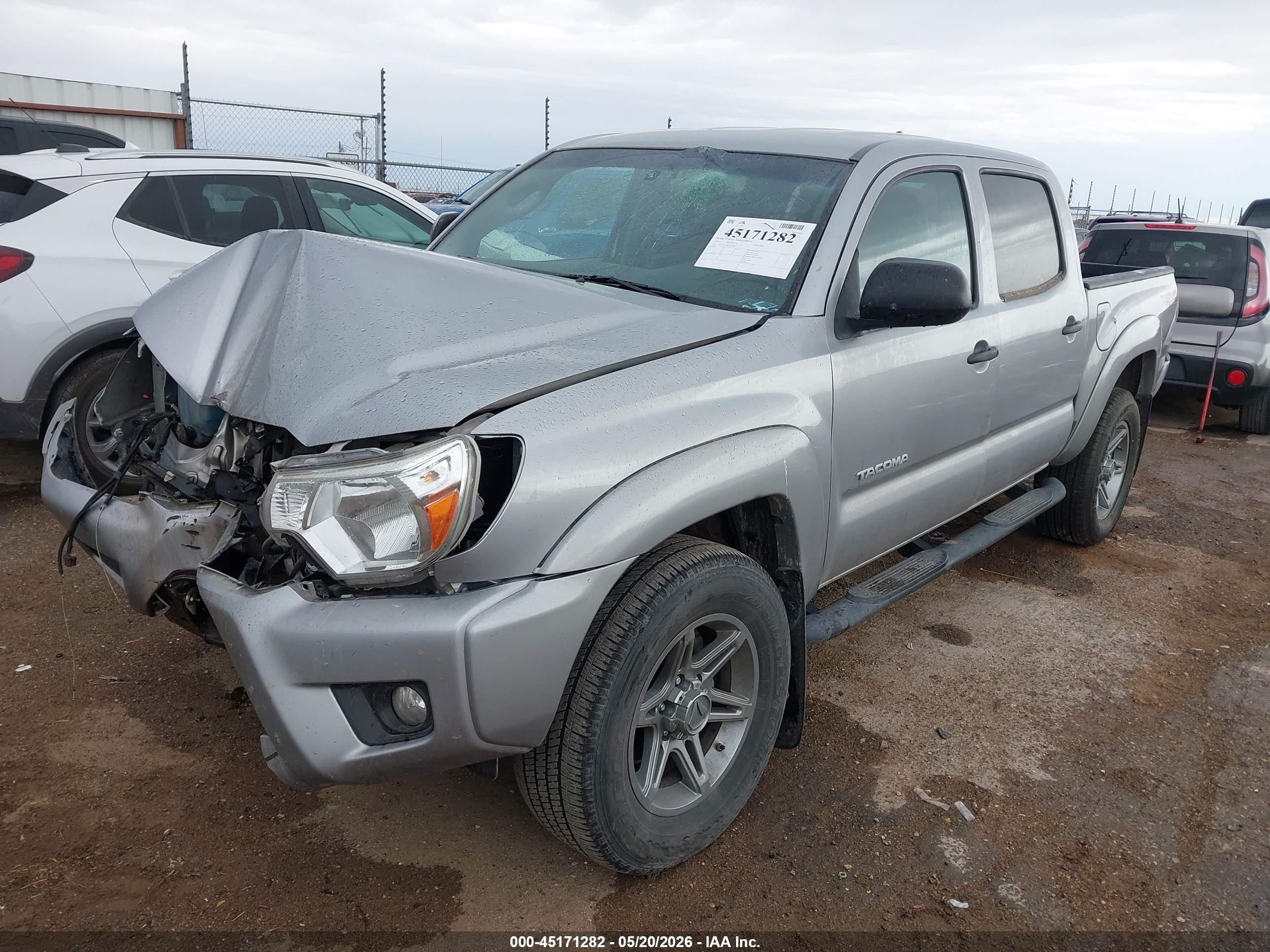 2014 Toyota Tacoma Prerunner V6 Silver vin: 5TFJU4GN9EX059662