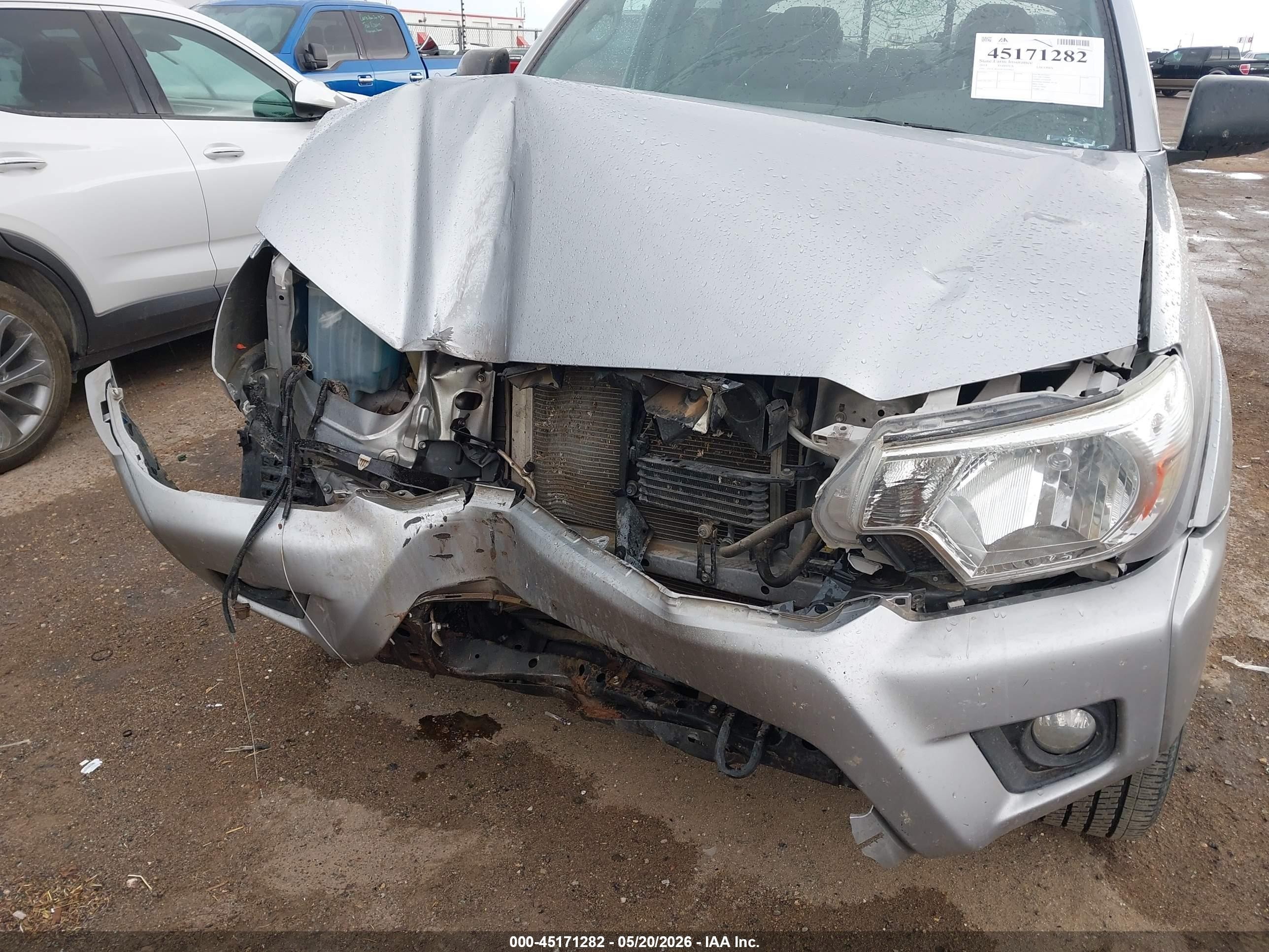 2014 Toyota Tacoma Prerunner V6 Silver vin: 5TFJU4GN9EX059662