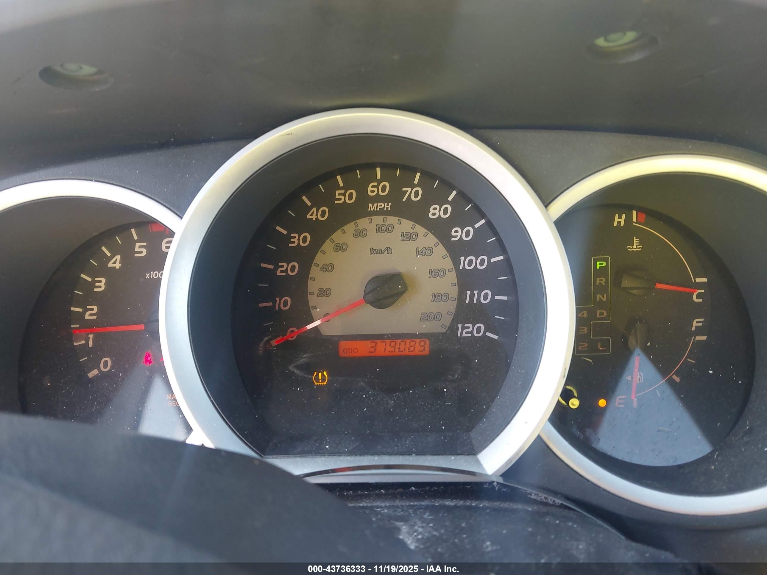 2011 Toyota Tacoma Prerunner V6 Белый vin: 5TFJU4GNXBX006609