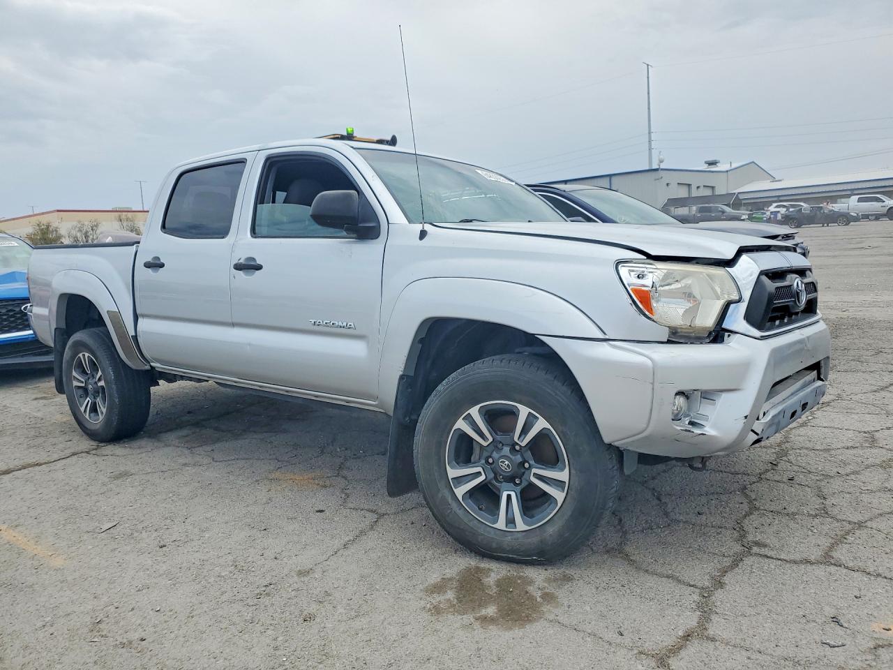 2012 Toyota Tacoma Prerunner V6 Silver vin: 5TFJU4GNXCX014601