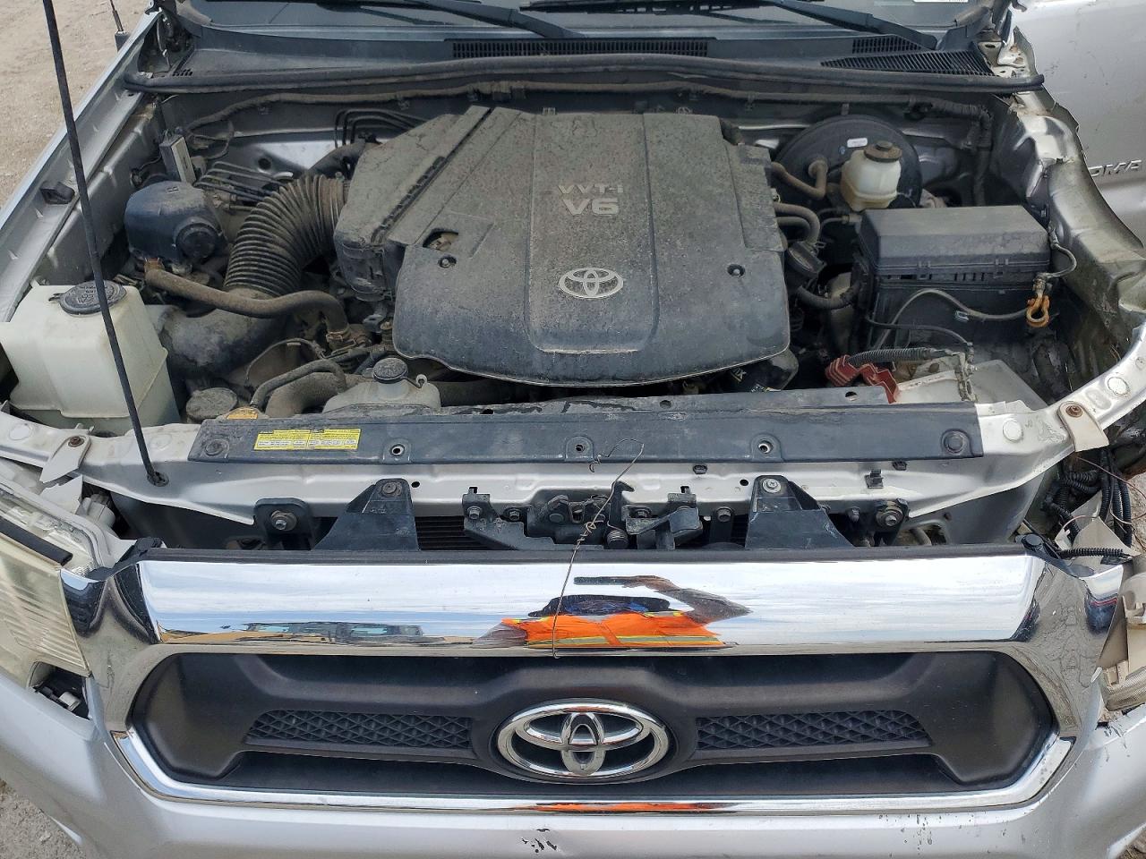 2012 Toyota Tacoma Prerunner V6 Silver vin: 5TFJU4GNXCX014601