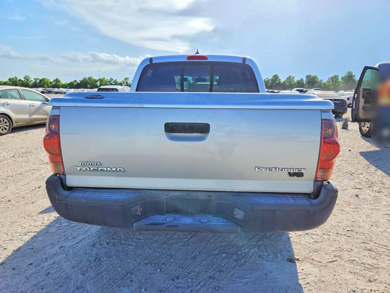 2012 Toyota Tacoma Double Cab Prerunner Silver vin: 5TFJU4GNXCX025646