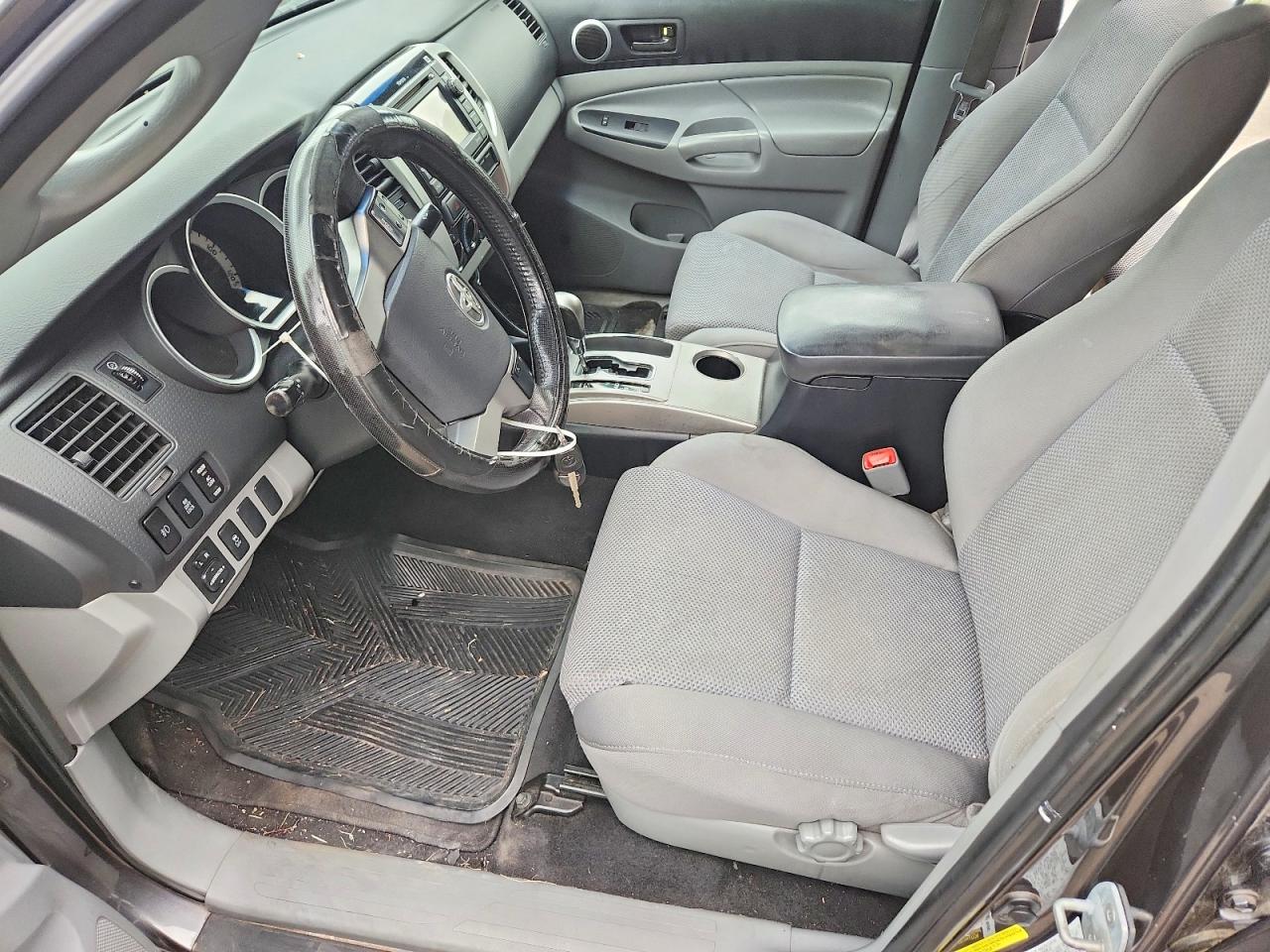 2013 Toyota Tacoma Prerunner V6 Gray vin: 5TFJU4GNXDX035448