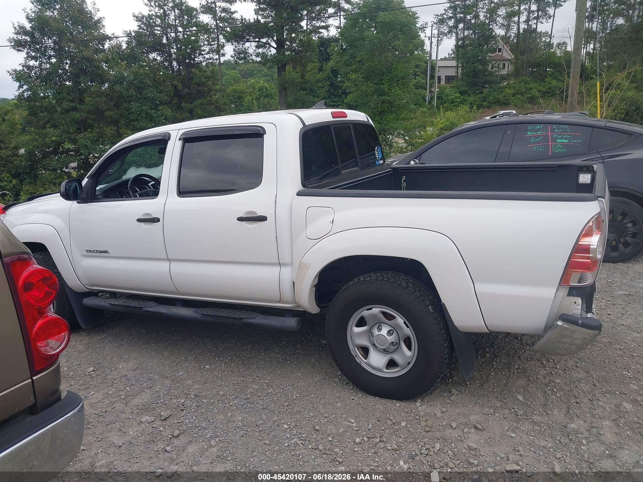 2014 Toyota Tacoma Prerunner V6 White vin: 5TFJU4GNXEX054079