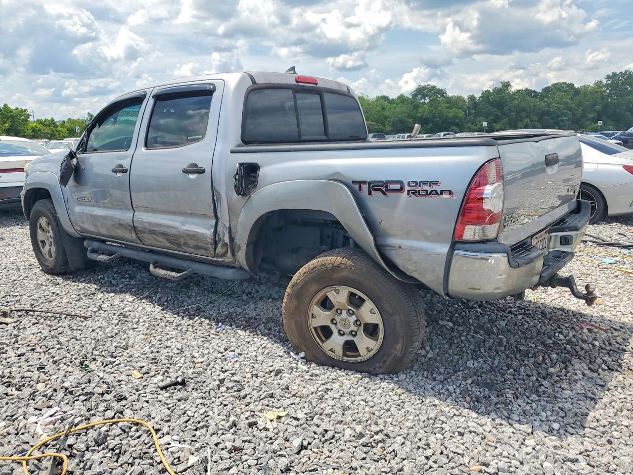 2015 Toyota Tacoma Double Cab Prerunner Silver vin: 5TFJU4GNXFX078559