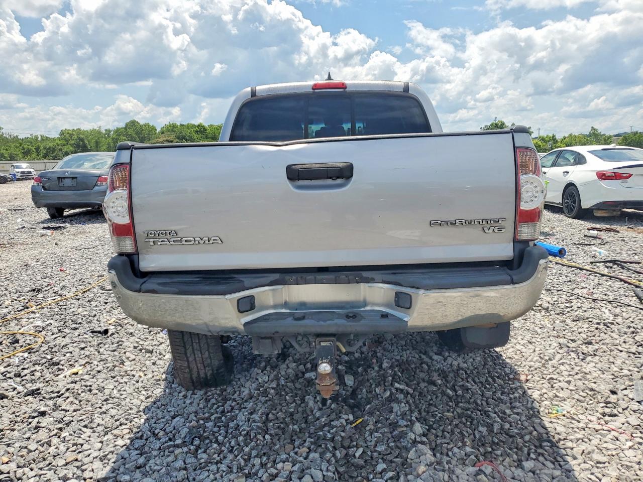 2015 Toyota Tacoma Double Cab Prerunner Silver vin: 5TFJU4GNXFX078559