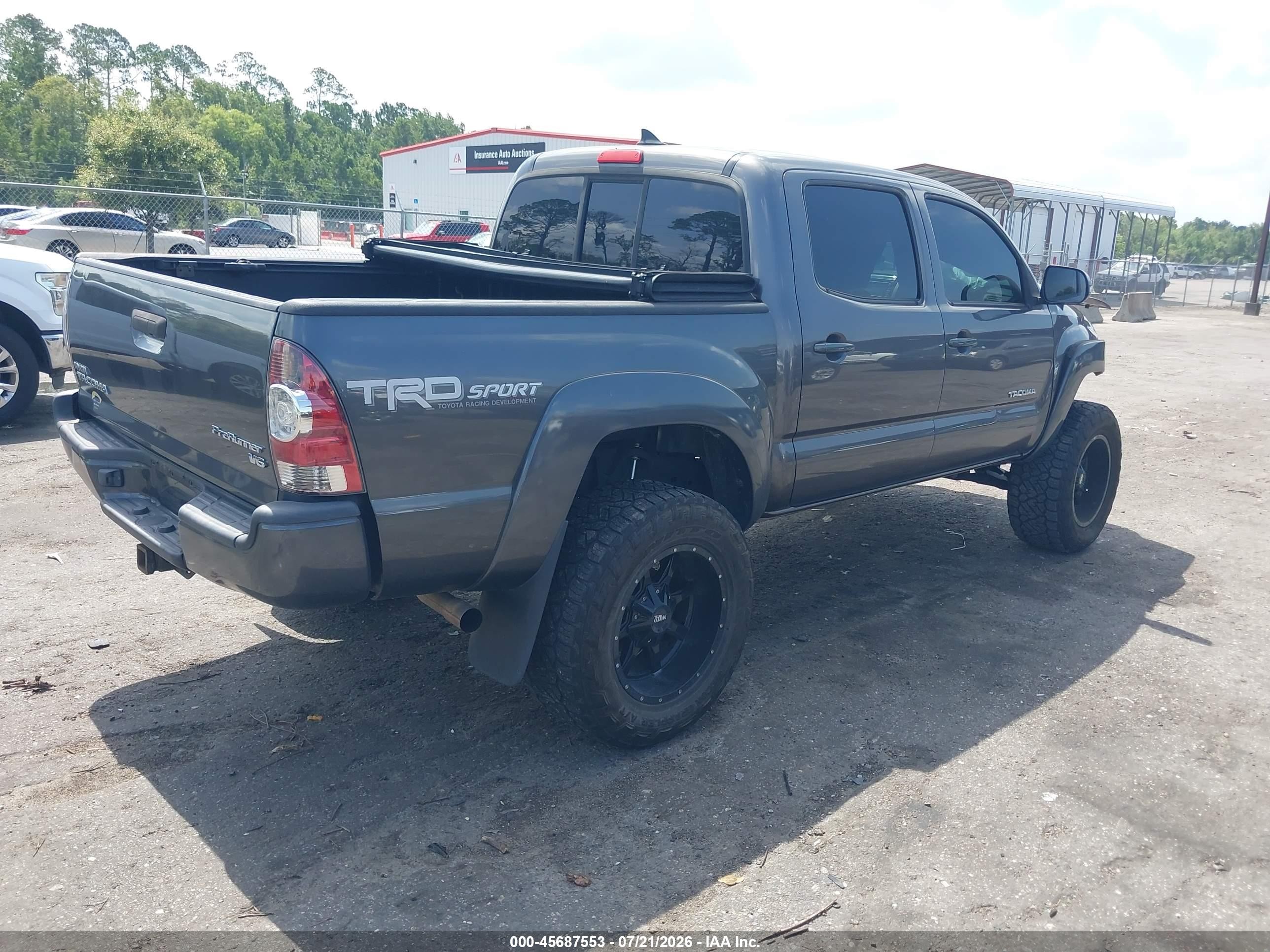 2015 Toyota Tacoma Prerunner V6 Gray vin: 5TFJU4GNXFX089917