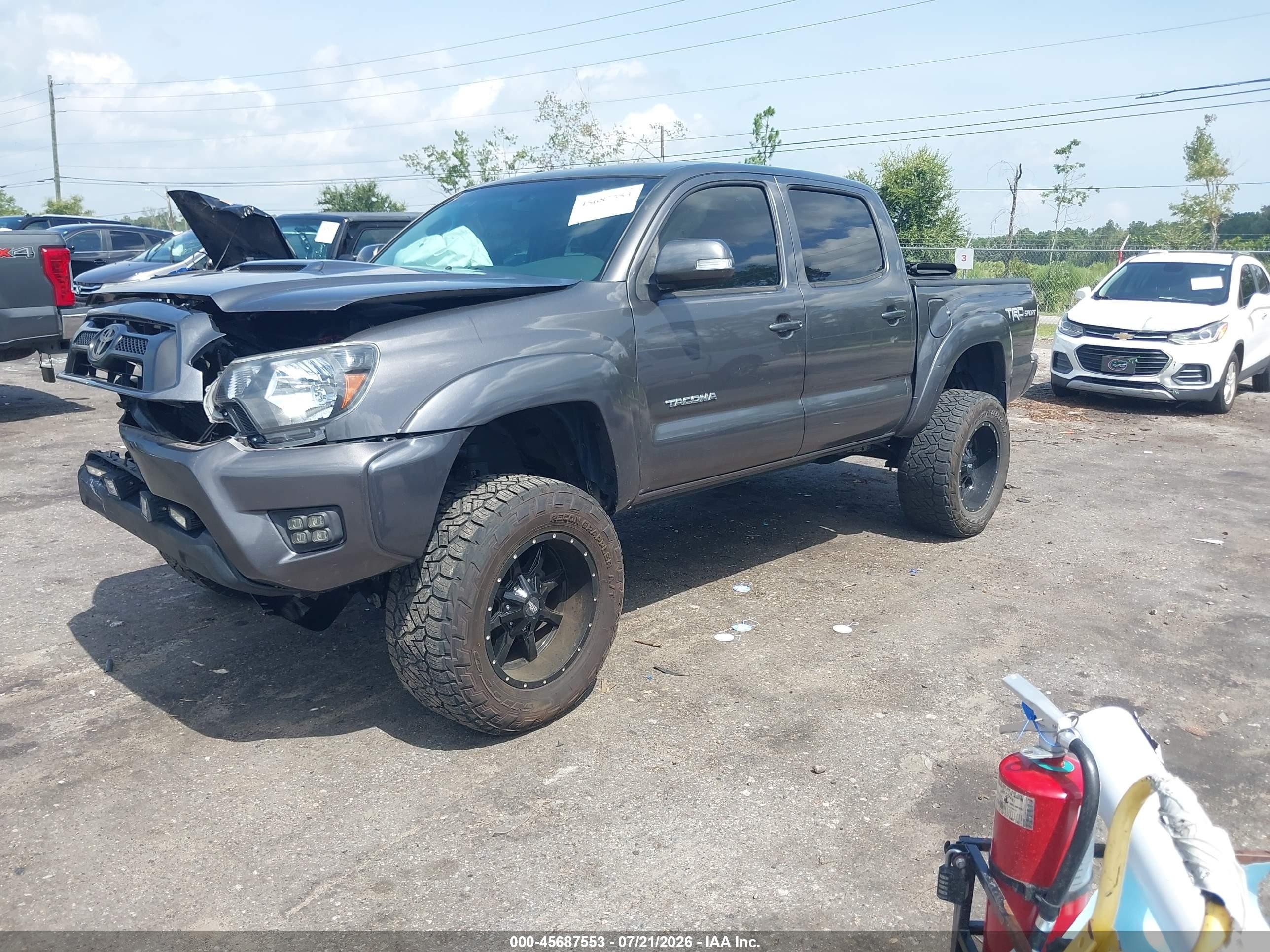 2015 Toyota Tacoma Prerunner V6 Gray vin: 5TFJU4GNXFX089917